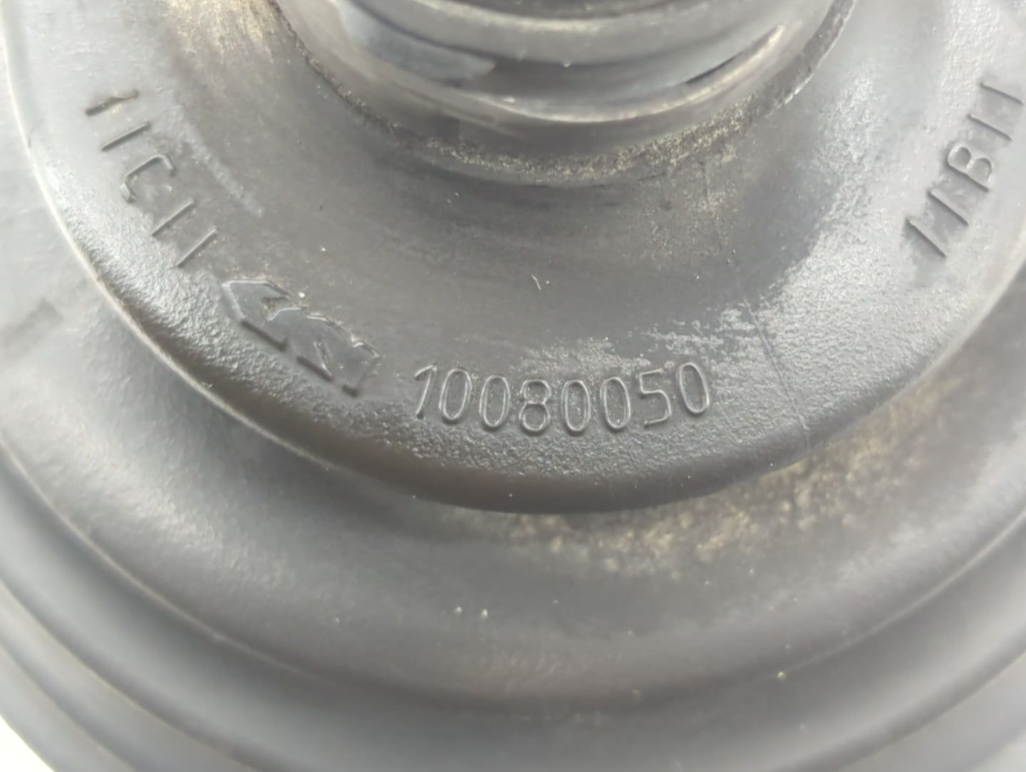 2010-2011 Cadillac Srx Axle Shaft Front Passenger Cv C/v - Oemusedautoparts1.com
