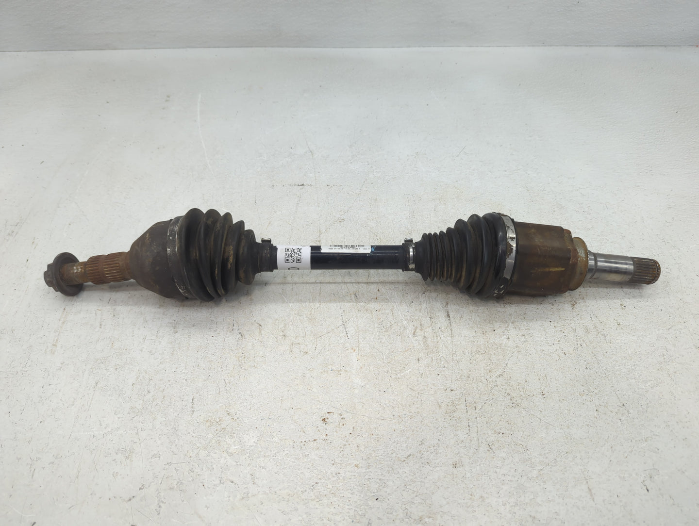 2010-2011 Cadillac Srx Axle Shaft Front Driver Cv C/v - Oemusedautoparts1.com