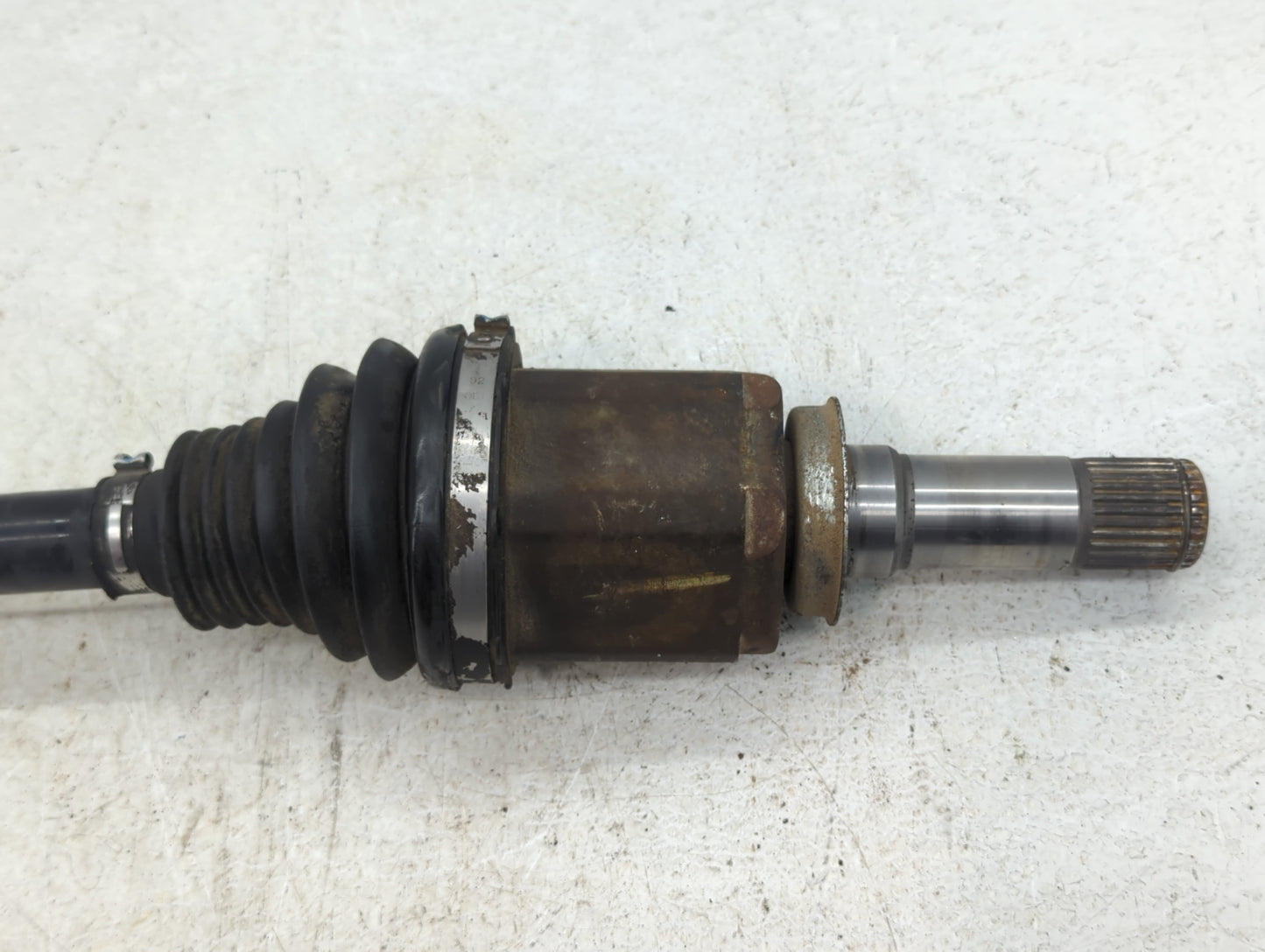 2010-2011 Cadillac Srx Axle Shaft Front Driver Cv C/v - Oemusedautoparts1.com