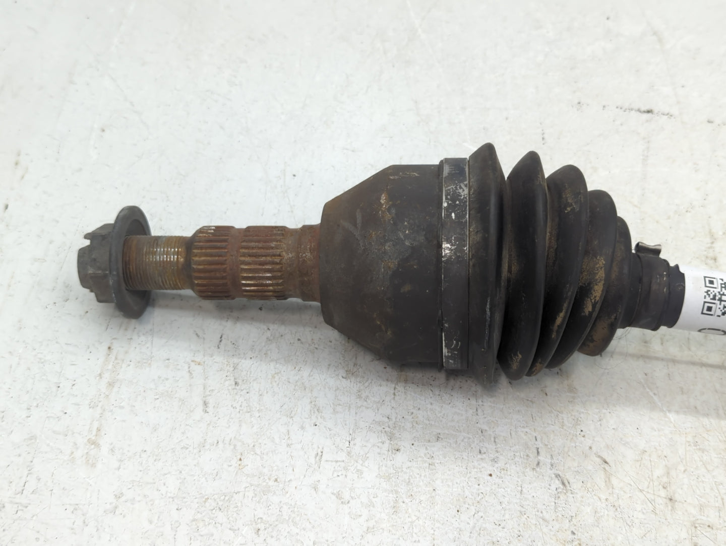 2010-2011 Cadillac Srx Axle Shaft Front Driver Cv C/v - Oemusedautoparts1.com