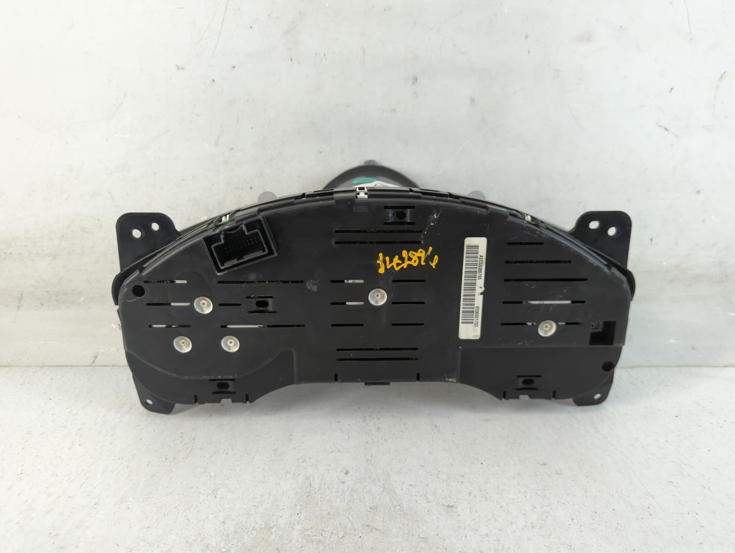 2010 Cadillac Srx Instrument Cluster Speedometer Gauges P/N:20913773 Fits OEM Used Auto Parts - Oemusedautoparts1.com