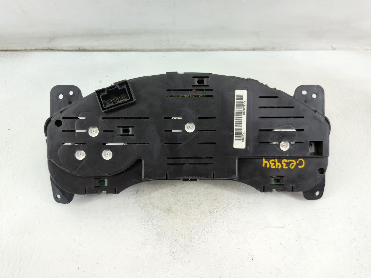 2010 Cadillac Srx Instrument Cluster Speedometer Gauges P/N:20942660 Fits OEM Used Auto Parts - Oemusedautoparts1.com