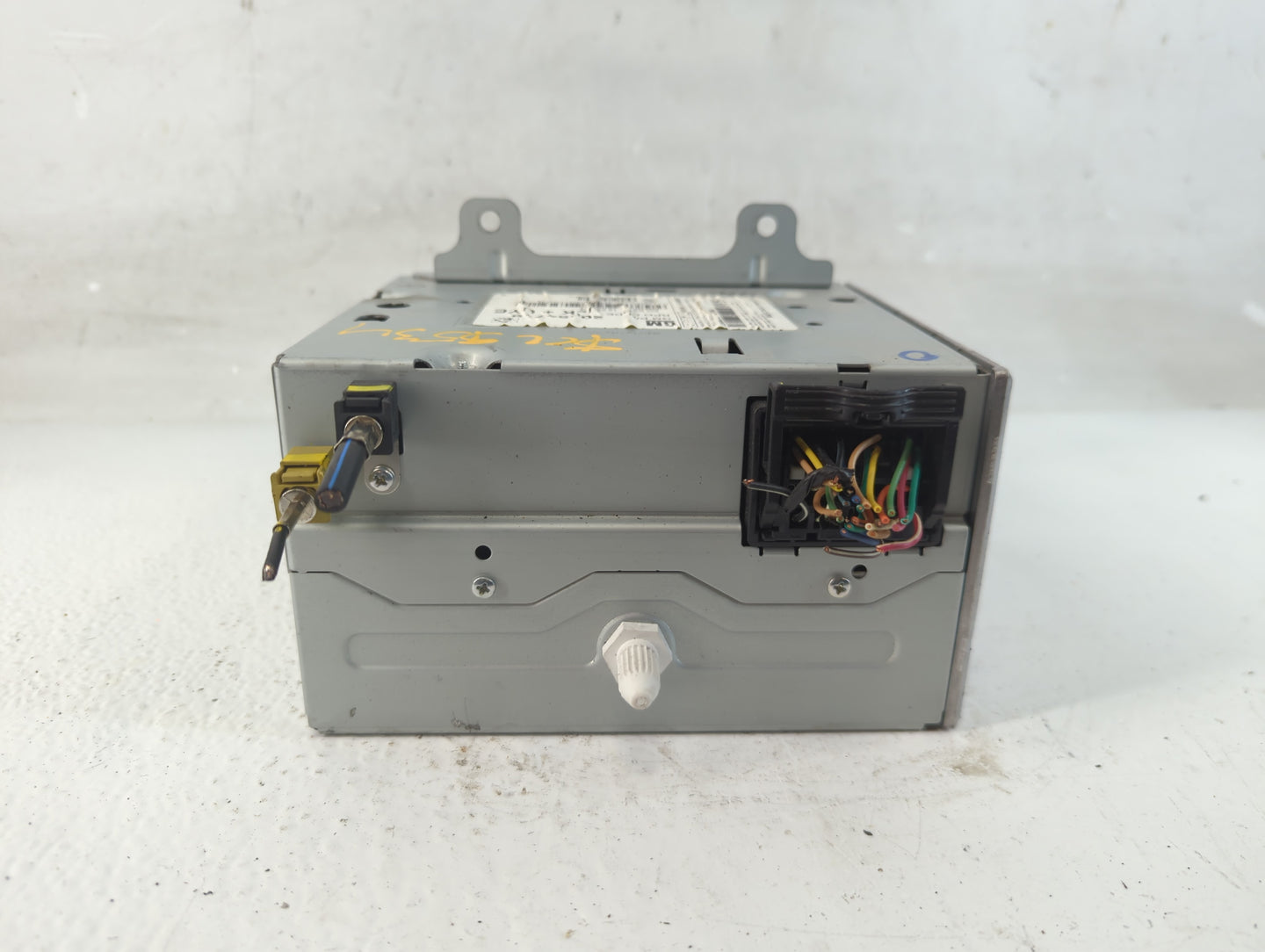 2010 Cadillac Srx Radio AM FM Cd Player Receiver Replacement P/N:20854719 Fits OEM Used Auto Parts - Oemusedautoparts1.com