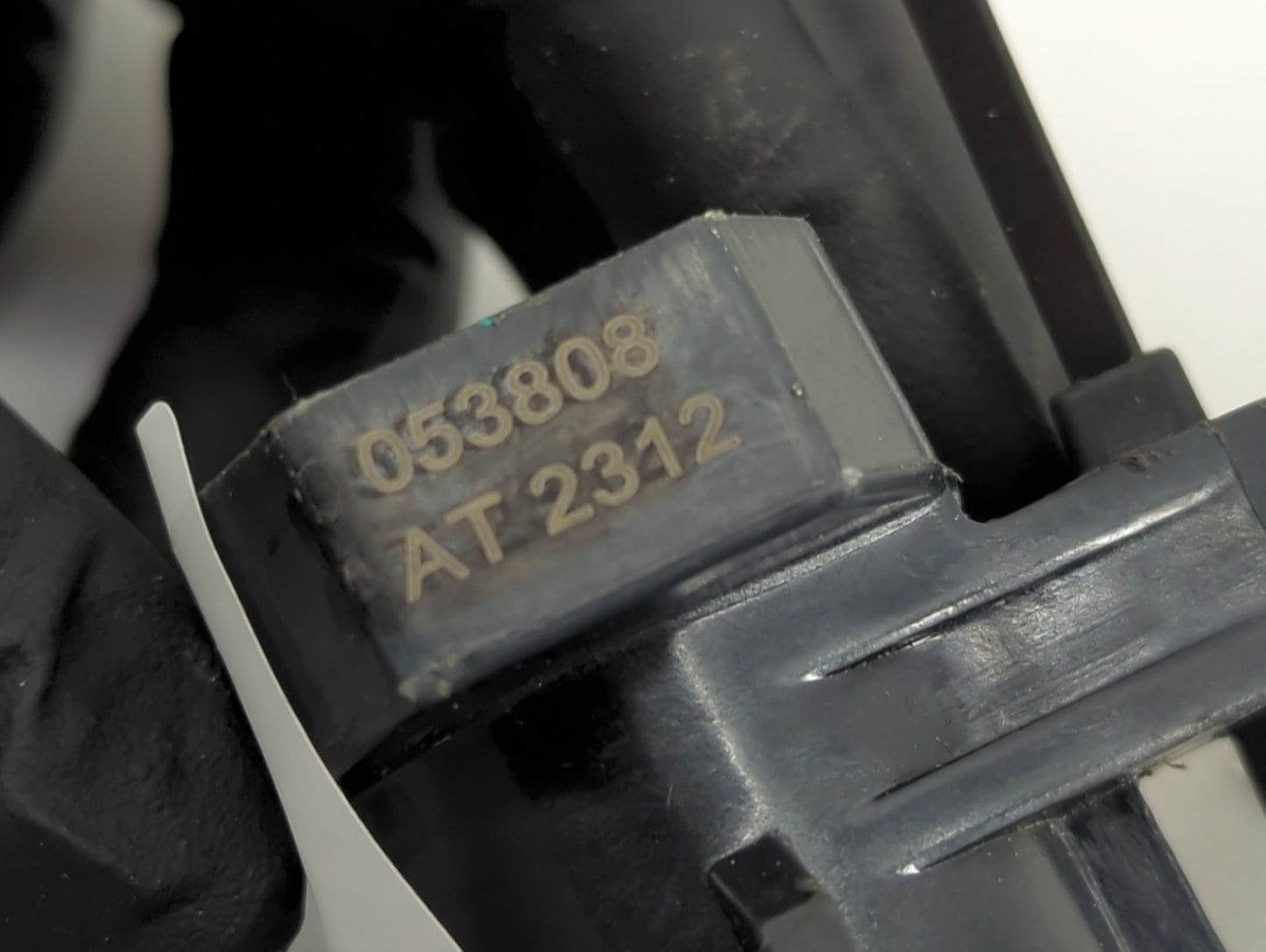2007-2010 Cadillac Sts Ignition Coil Igniter Pack - Oemusedautoparts1.com