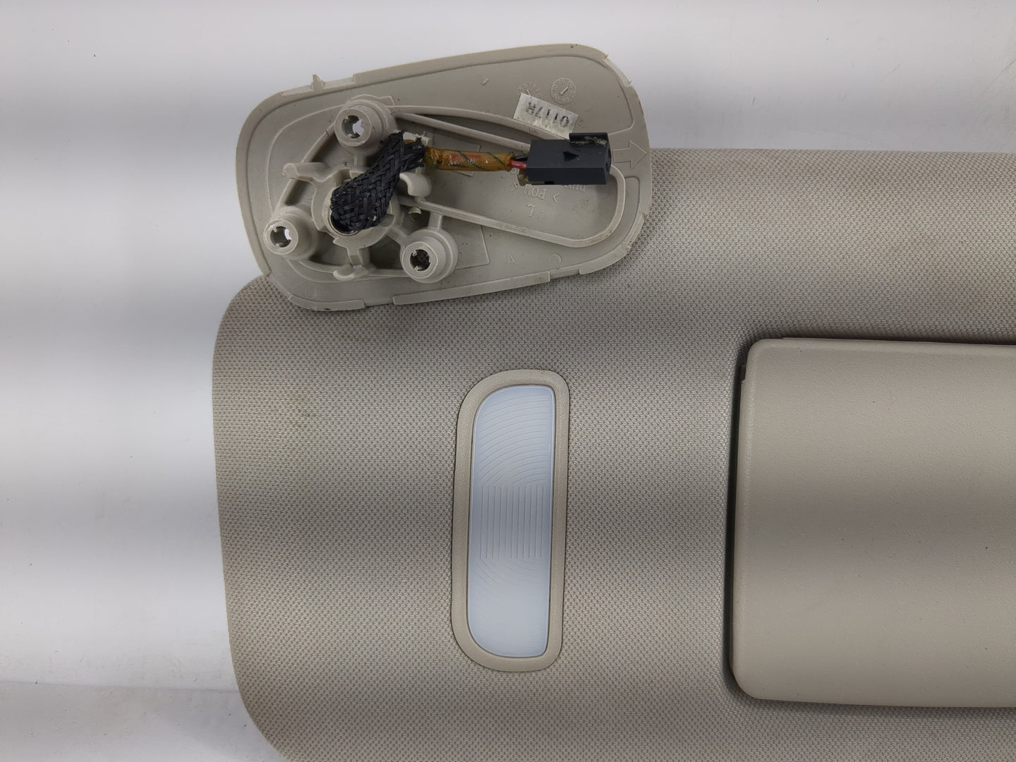 2010 Chevrolet Avalanche 1500 Sun Visor Shade Replacement Driver Left Mirror Fits Fits 2007 2008 2009 2011 2012 2013 2014 OE