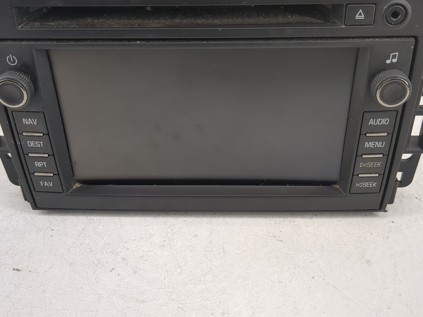 2010 Chevrolet Avalanche 1500 Radio AM FM Cd Player Receiver Replacement P/N:25966512 Fits Fits 2011 OEM Used Auto Parts - O