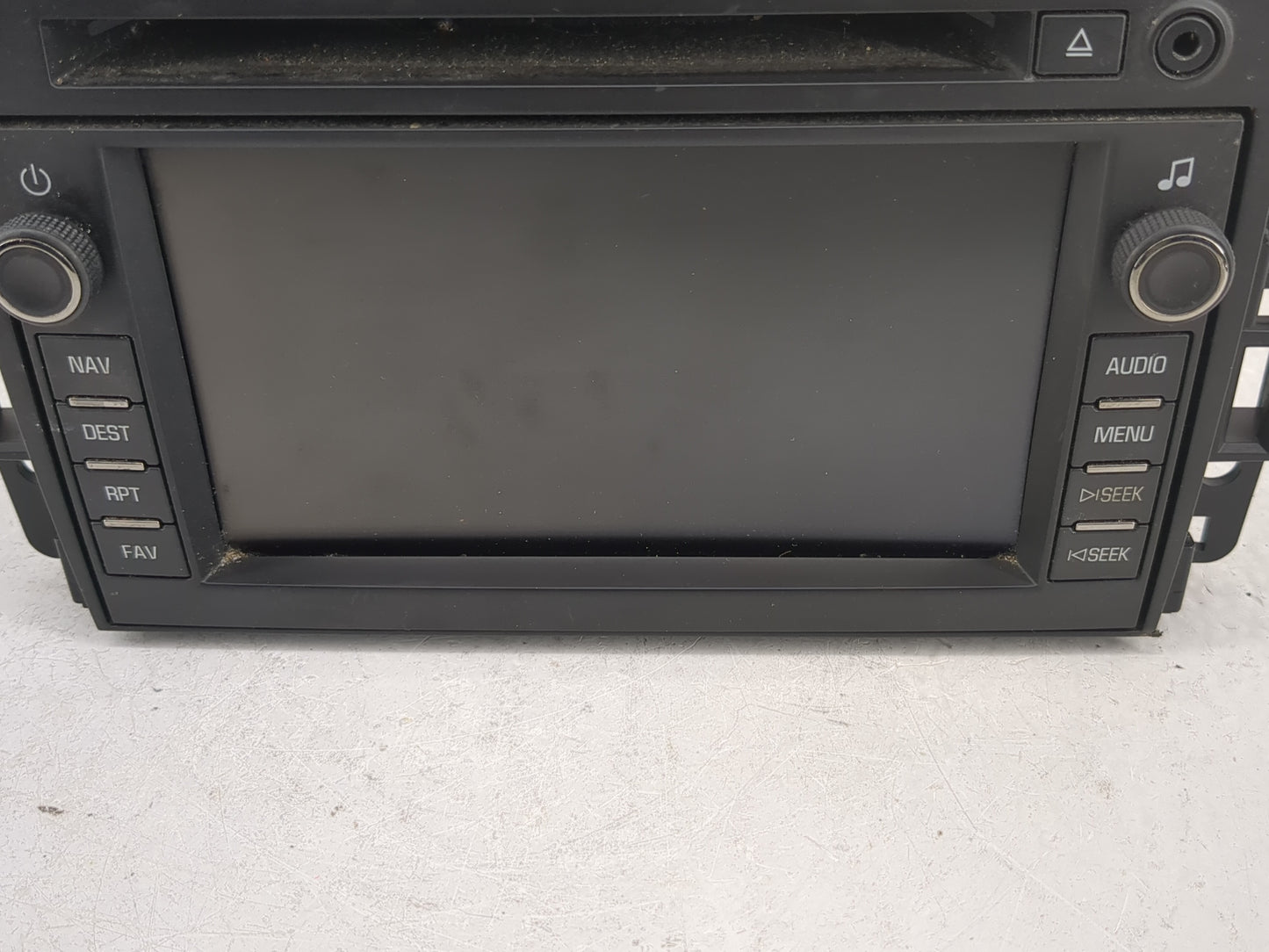 2010 Chevrolet Avalanche 1500 Radio AM FM Cd Player Receiver Replacement P/N:25966512 Fits Fits 2011 OEM Used Auto Parts - O
