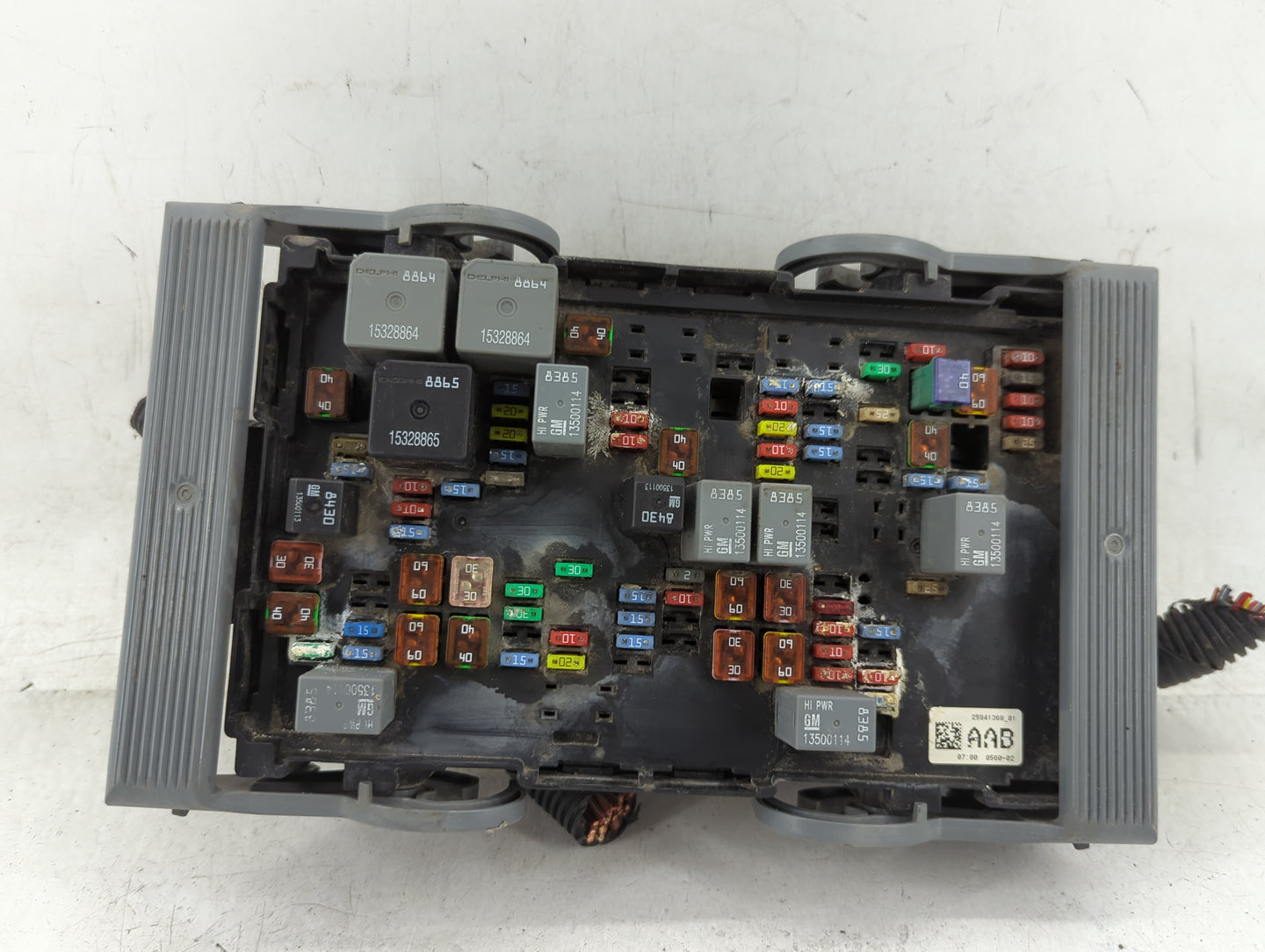 2010 Chevrolet Avalanche 1500 Fusebox Fuse Box Panel Relay Module P/N:25941368 01 Fits Fits 2011 2012 2013 2014 OEM Used Aut