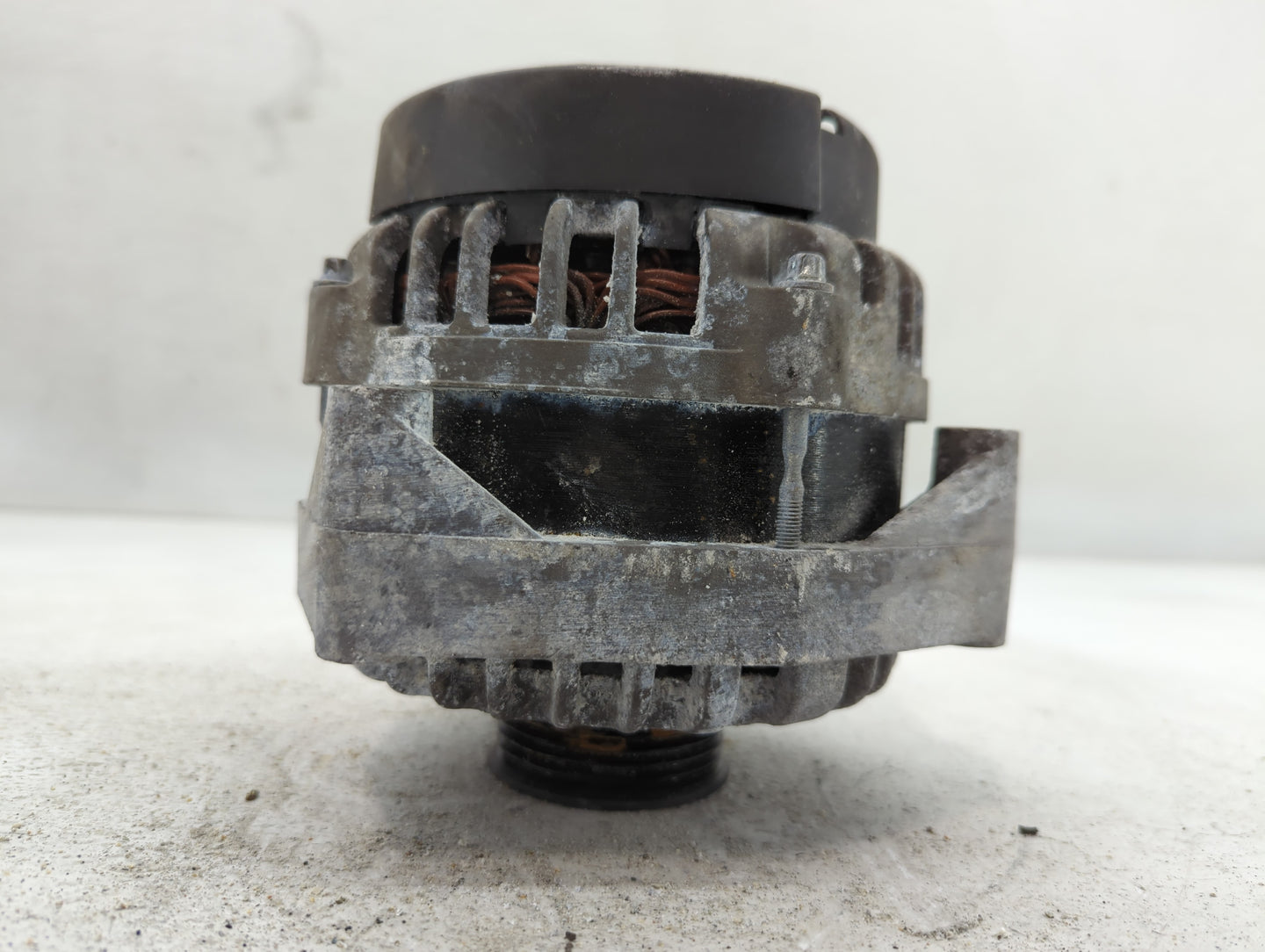 2010 Chevrolet Avalanche 1500 Alternator Replacement Generator Charging Assembly Engine OEM P/N:15732 Fits OEM Used Auto Par