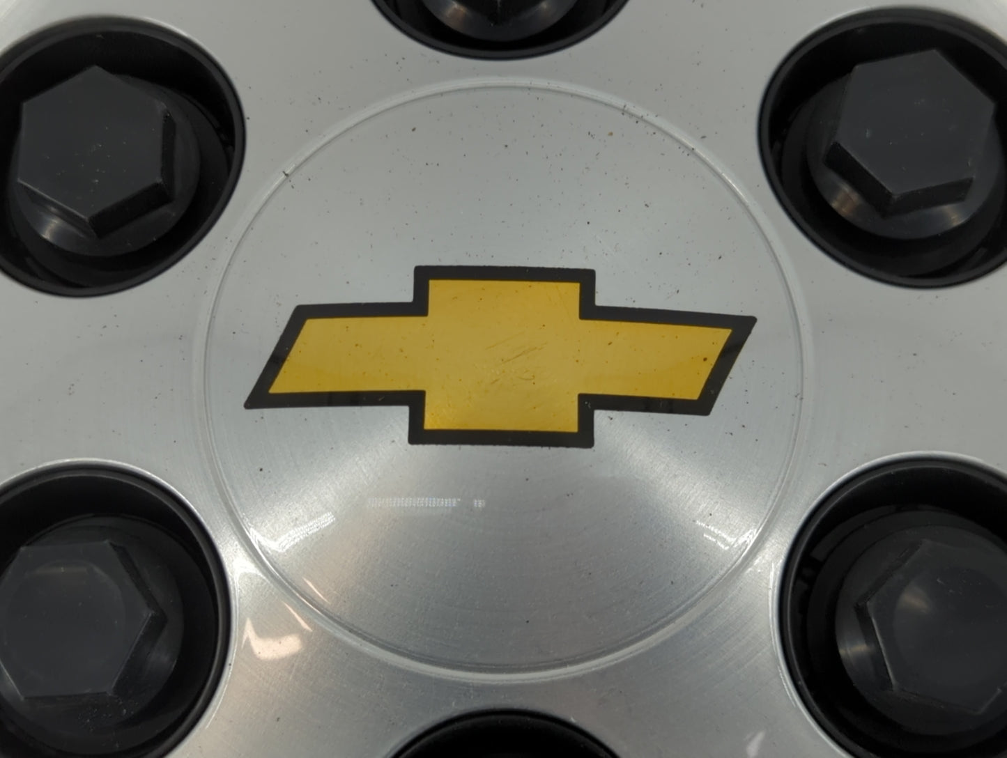 2010 Chevrolet Avalanche 1500 Rim Wheel Center Cap - Oemusedautoparts1.com