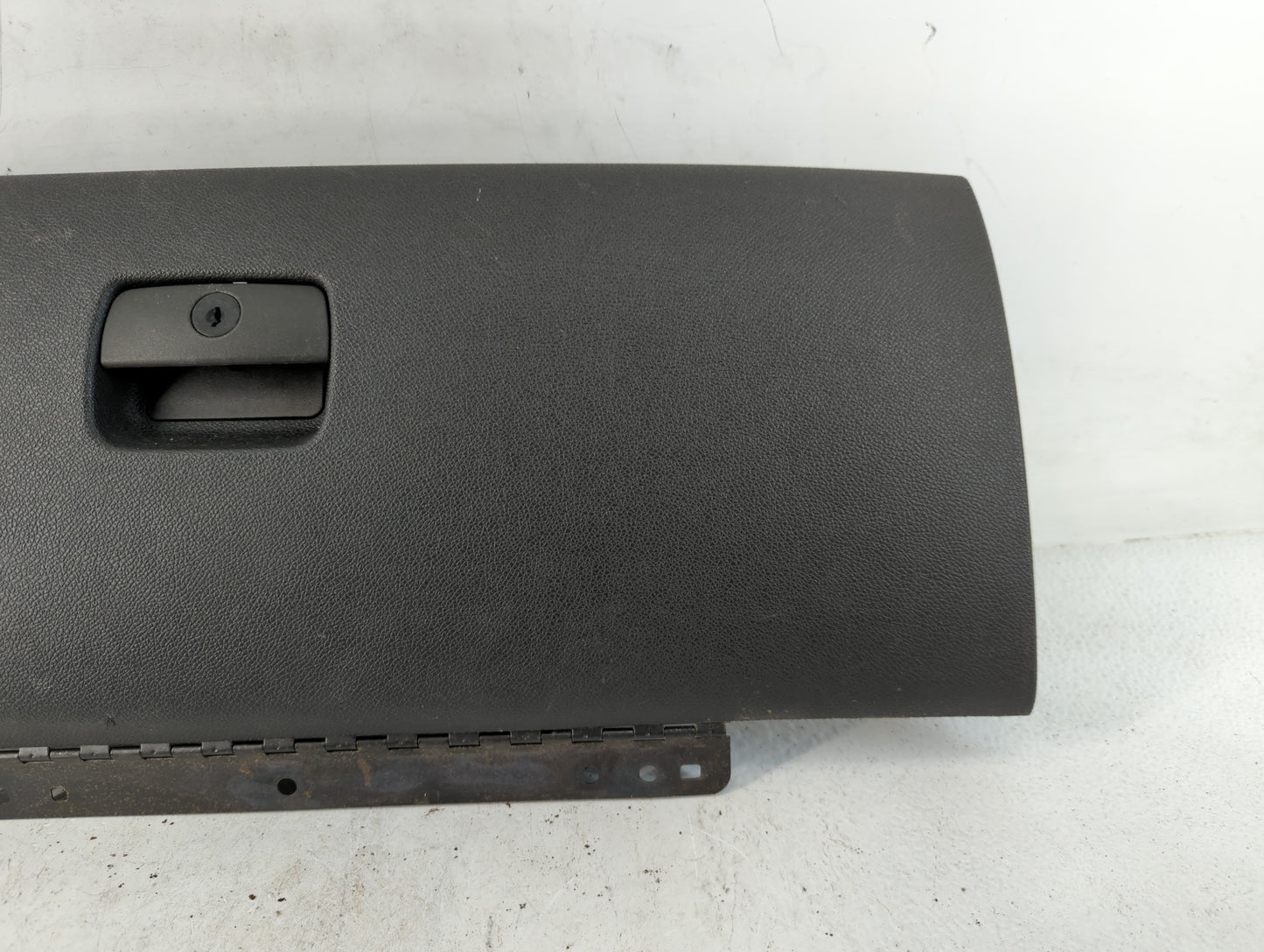 2010 Avalanche 1500 Passenger Glove Box Door Storage Compartment - Oemusedautoparts1.com