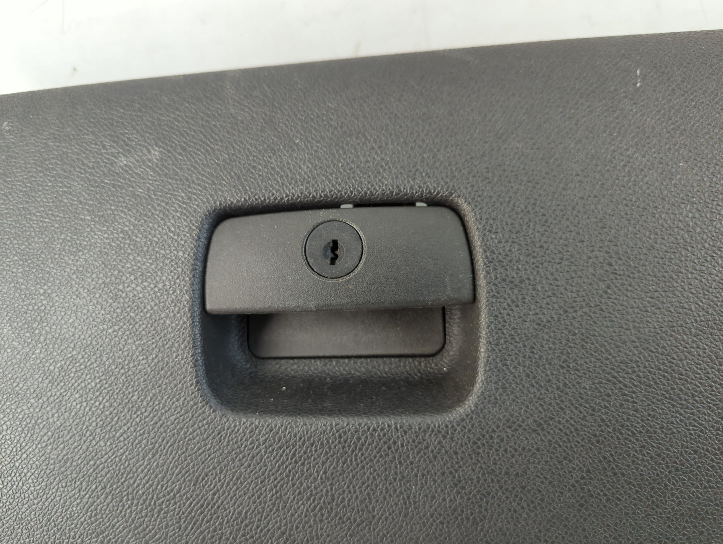 2010 Avalanche 1500 Passenger Glove Box Door Storage Compartment - Oemusedautoparts1.com