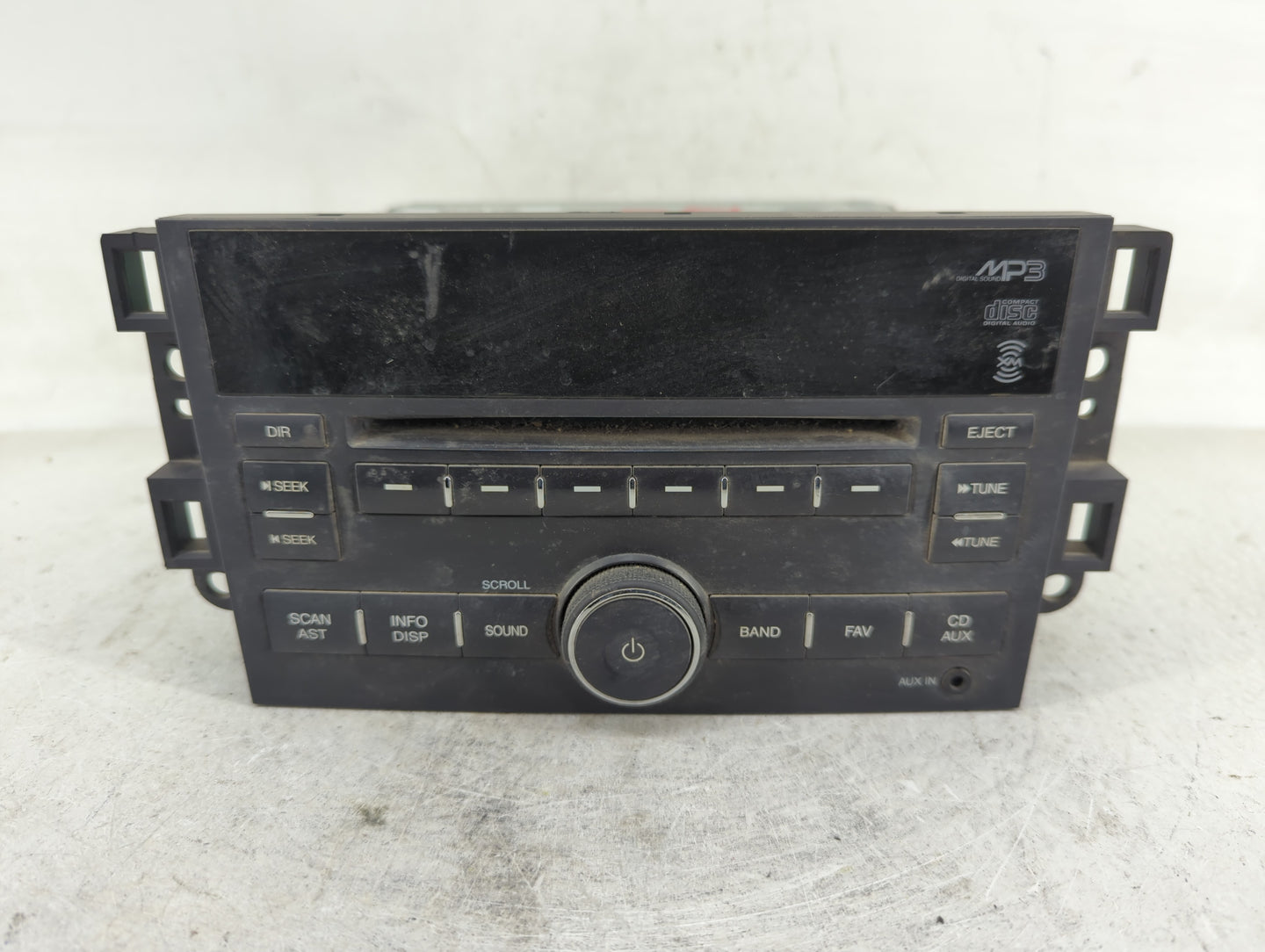 2010-2011 Chevrolet Aveo Radio AM FM Cd Player Receiver Replacement P/N:95981815 Fits Fits 2010 2011 OEM Used Auto Parts - O