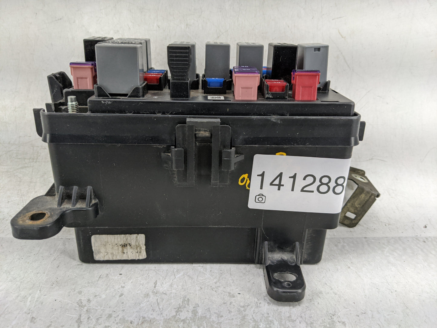 2009-2011 Chevrolet Aveo Fusebox Fuse Box Panel Relay Module P/N:96867127 Fits Fits 2009 2010 2011 OEM Used Auto Parts - Oem