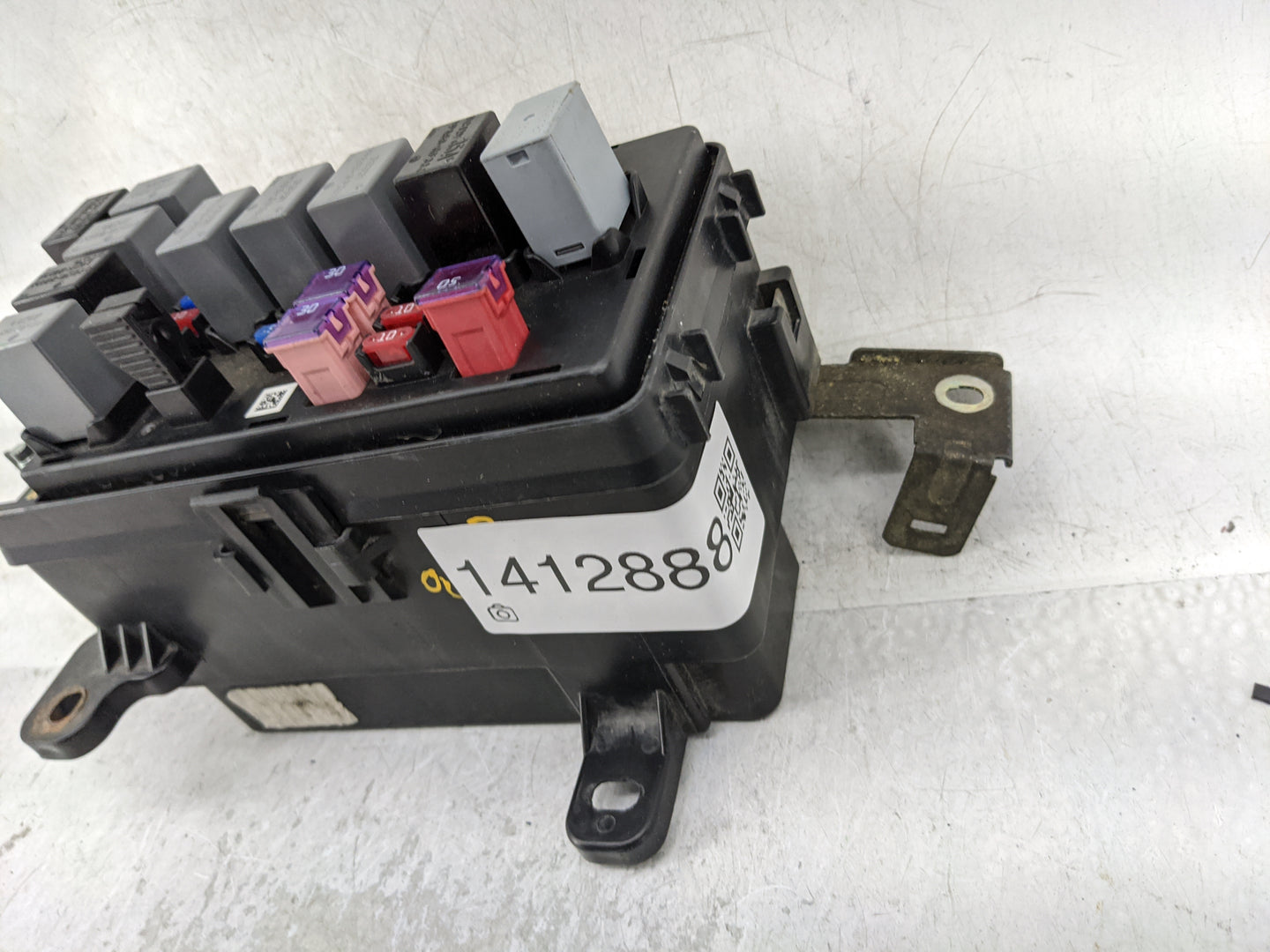 2009-2011 Chevrolet Aveo Fusebox Fuse Box Panel Relay Module P/N:96867127 Fits Fits 2009 2010 2011 OEM Used Auto Parts - Oem