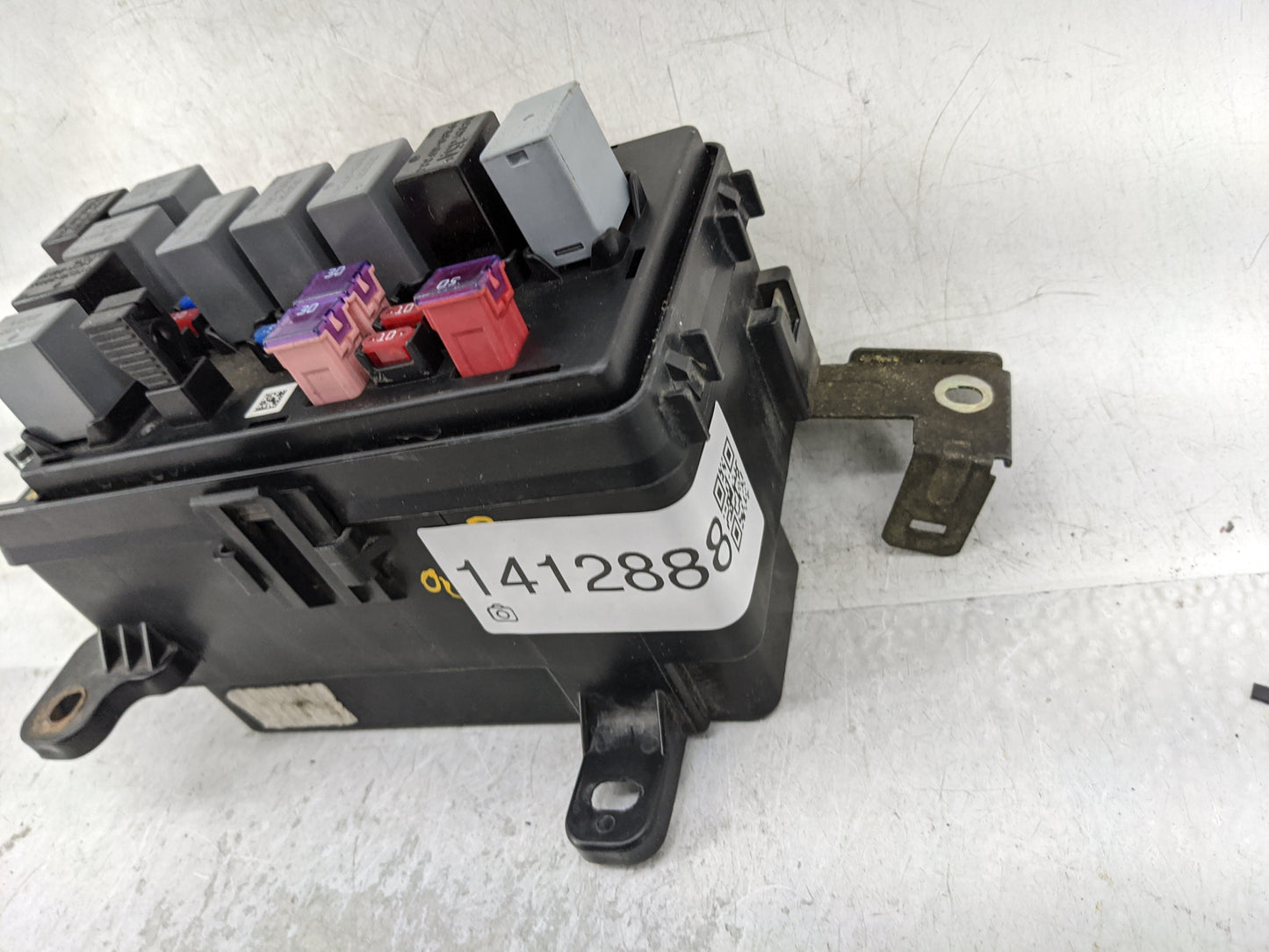 2009-2011 Chevrolet Aveo Fusebox Fuse Box Panel Relay Module P/N:96867127 Fits Fits 2009 2010 2011 OEM Used Auto Parts - Oem