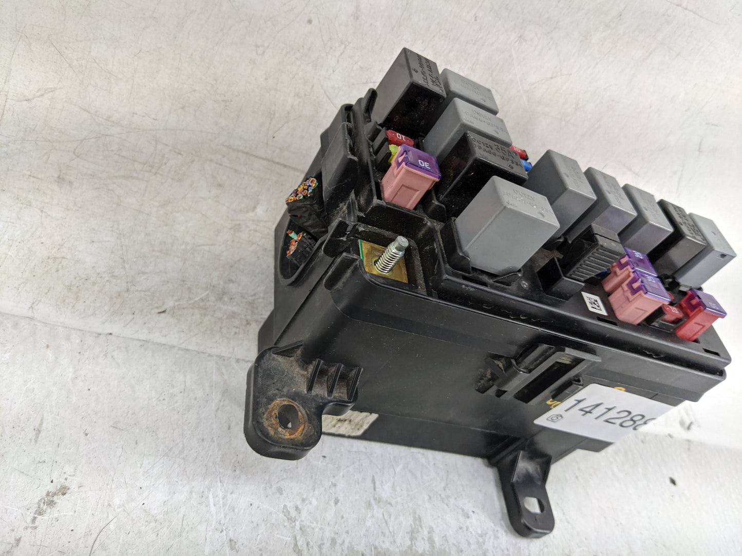 2009-2011 Chevrolet Aveo Fusebox Fuse Box Panel Relay Module P/N:96867127 Fits Fits 2009 2010 2011 OEM Used Auto Parts - Oem