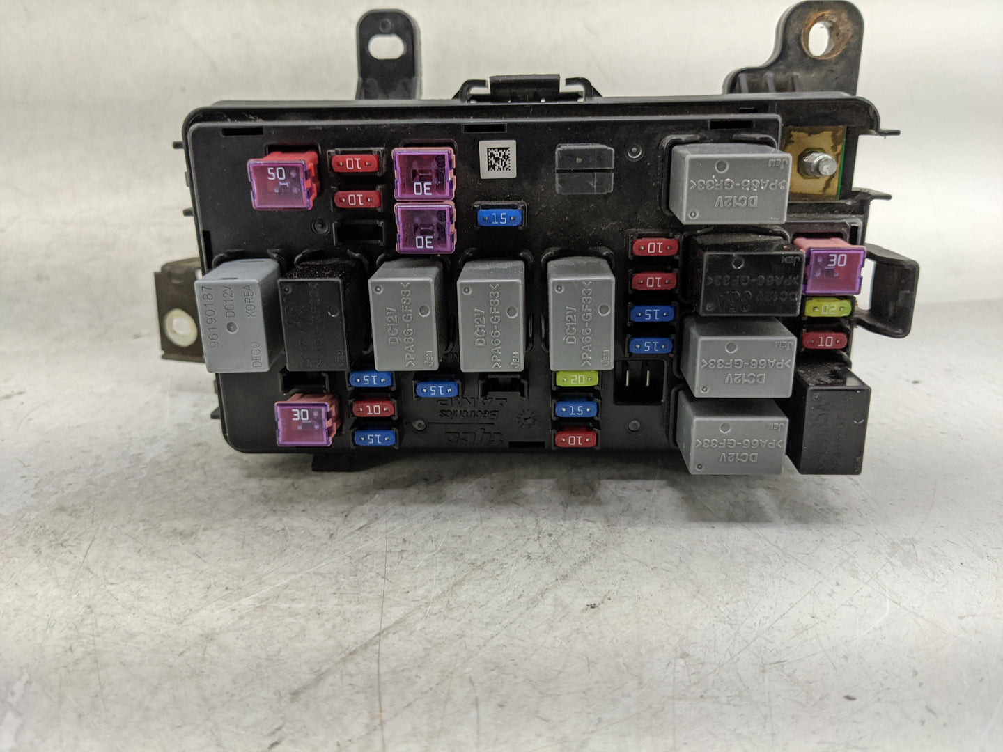 2009-2011 Chevrolet Aveo Fusebox Fuse Box Panel Relay Module P/N:96867127 Fits Fits 2009 2010 2011 OEM Used Auto Parts - Oem
