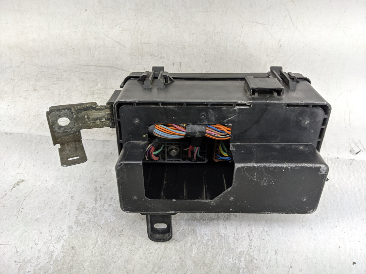 2009-2011 Chevrolet Aveo Fusebox Fuse Box Panel Relay Module P/N:96867127 Fits Fits 2009 2010 2011 OEM Used Auto Parts - Oem
