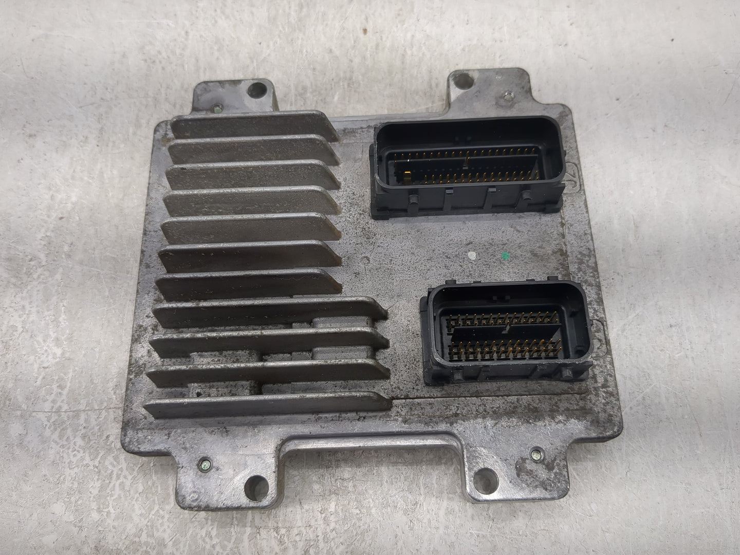 2009-2011 Chevrolet Aveo PCM Engine Control Computer ECU ECM PCU OEM P/N:12636385 12636386 Fits Fits 2009 2010 2011 2012 201