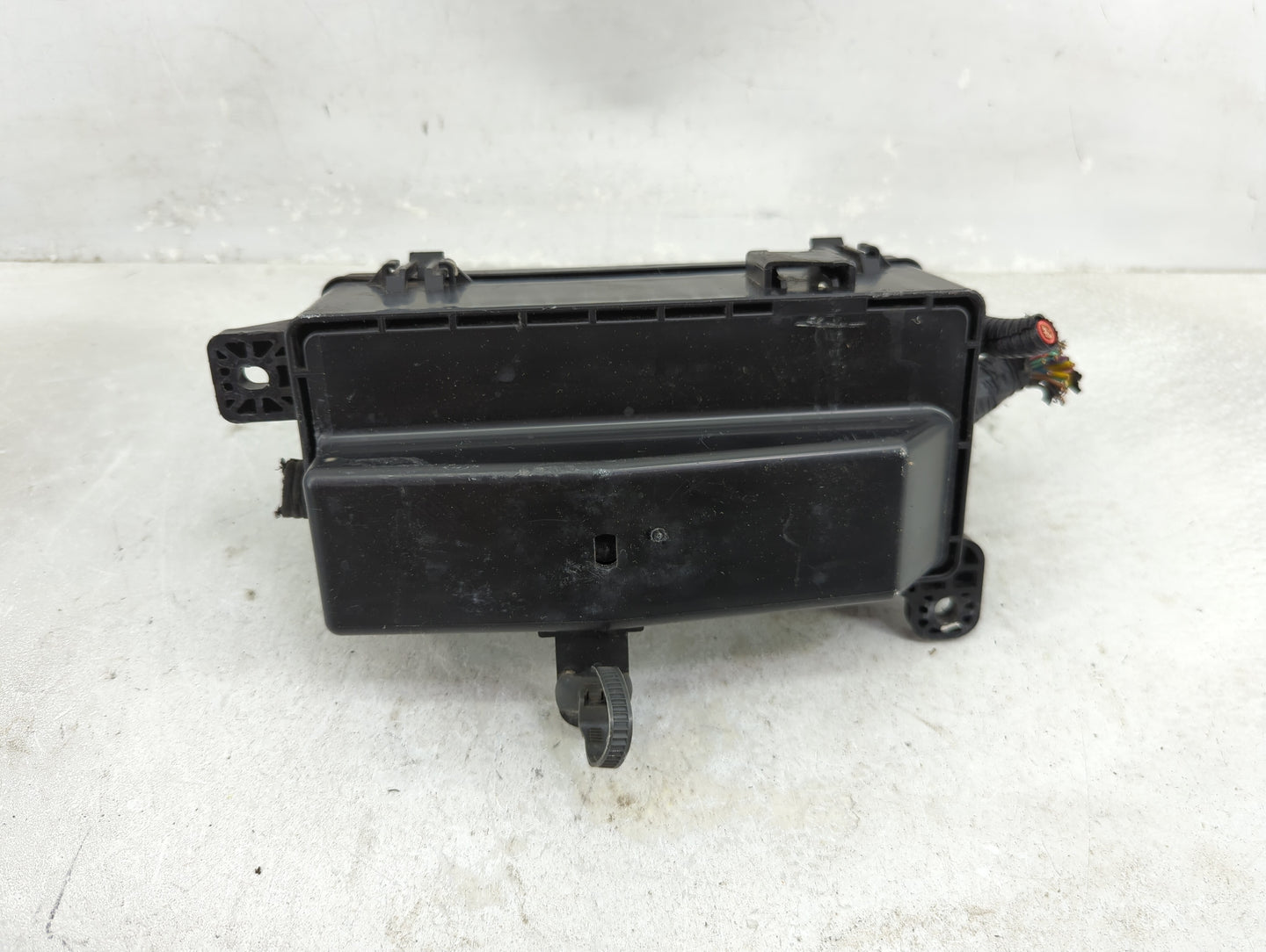 2009-2011 Chevrolet Aveo Fusebox Fuse Box Panel Relay Module P/N:96867127 Fits Fits 2009 2010 2011 OEM Used Auto Parts - Oem