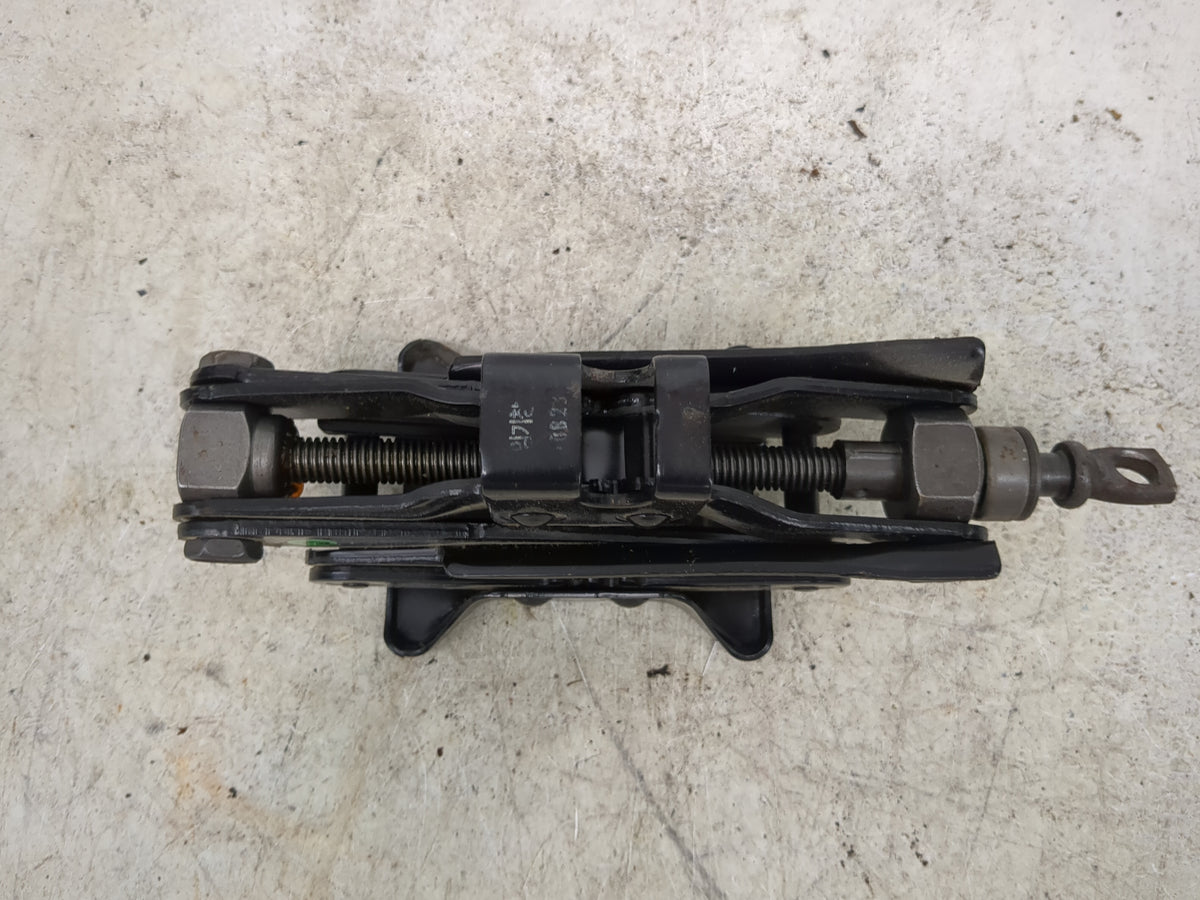 2010 Chevrolet Aveo Spare Scissor Car Jack Black - Oemusedautoparts1.com