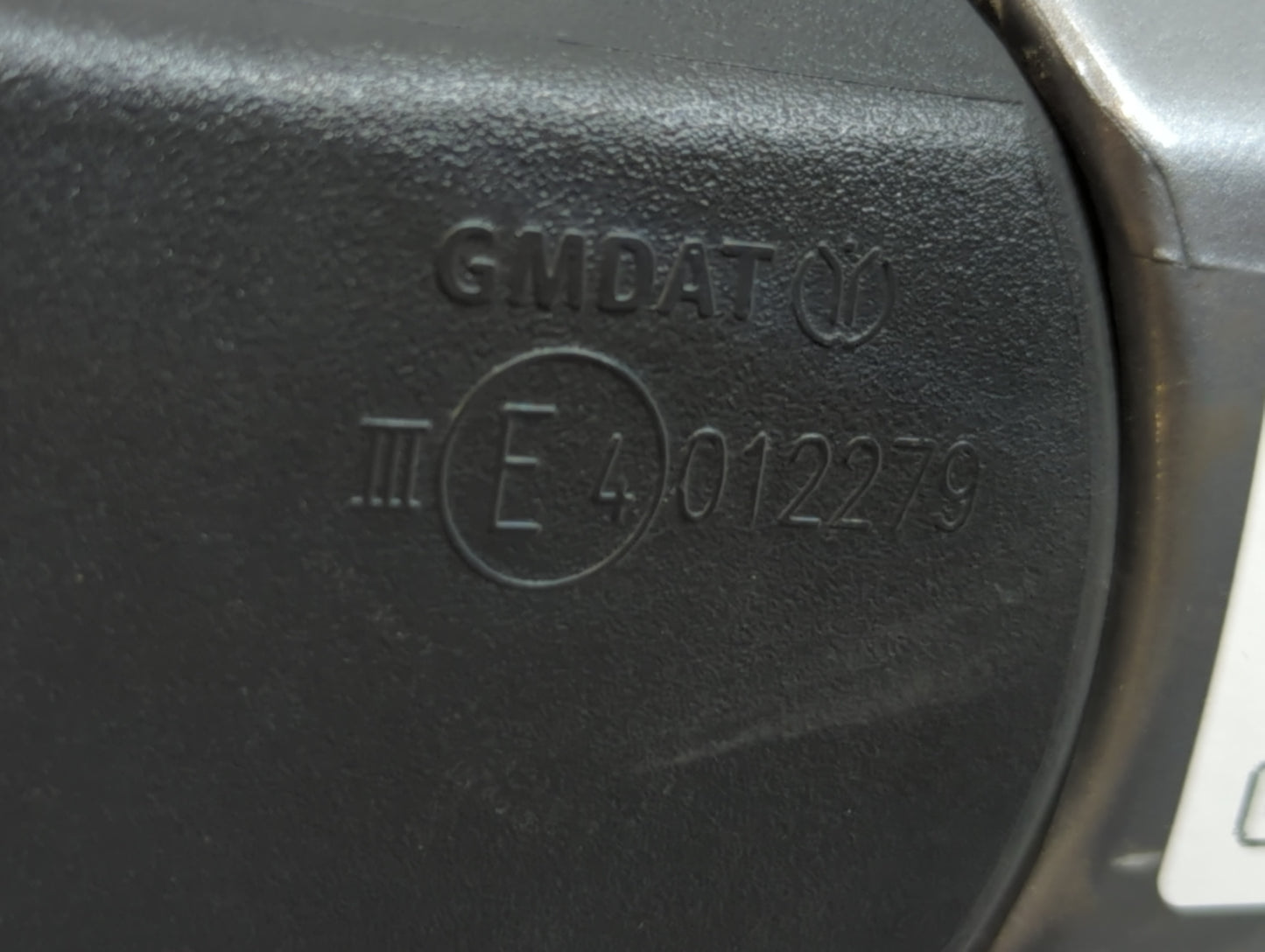 2005-2006 Chevrolet Aveo Passenger Side View Mirror - Right Door Mirror OEM Used - Oemusedautoparts1.com