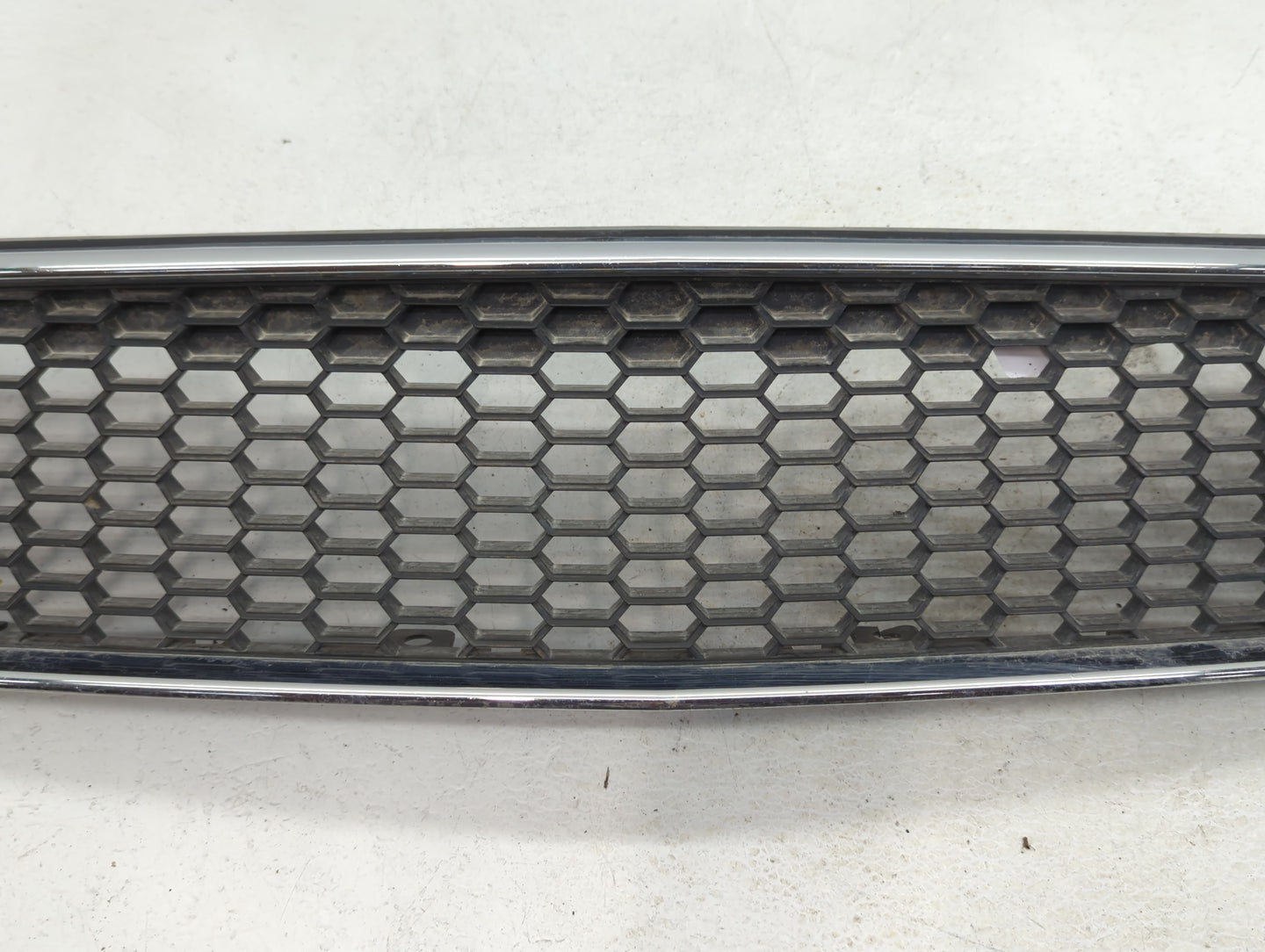 2010 Chevrolet Aveo Front Bumper Grille Cover - Oemusedautoparts1.com