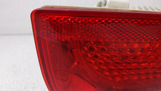 2010-2012 Chevrolet Camaro Tail Light Assembly Passenger Right OEM P/N:92195242 Fits Fits 2010 2011 2012 OEM Used Auto Parts