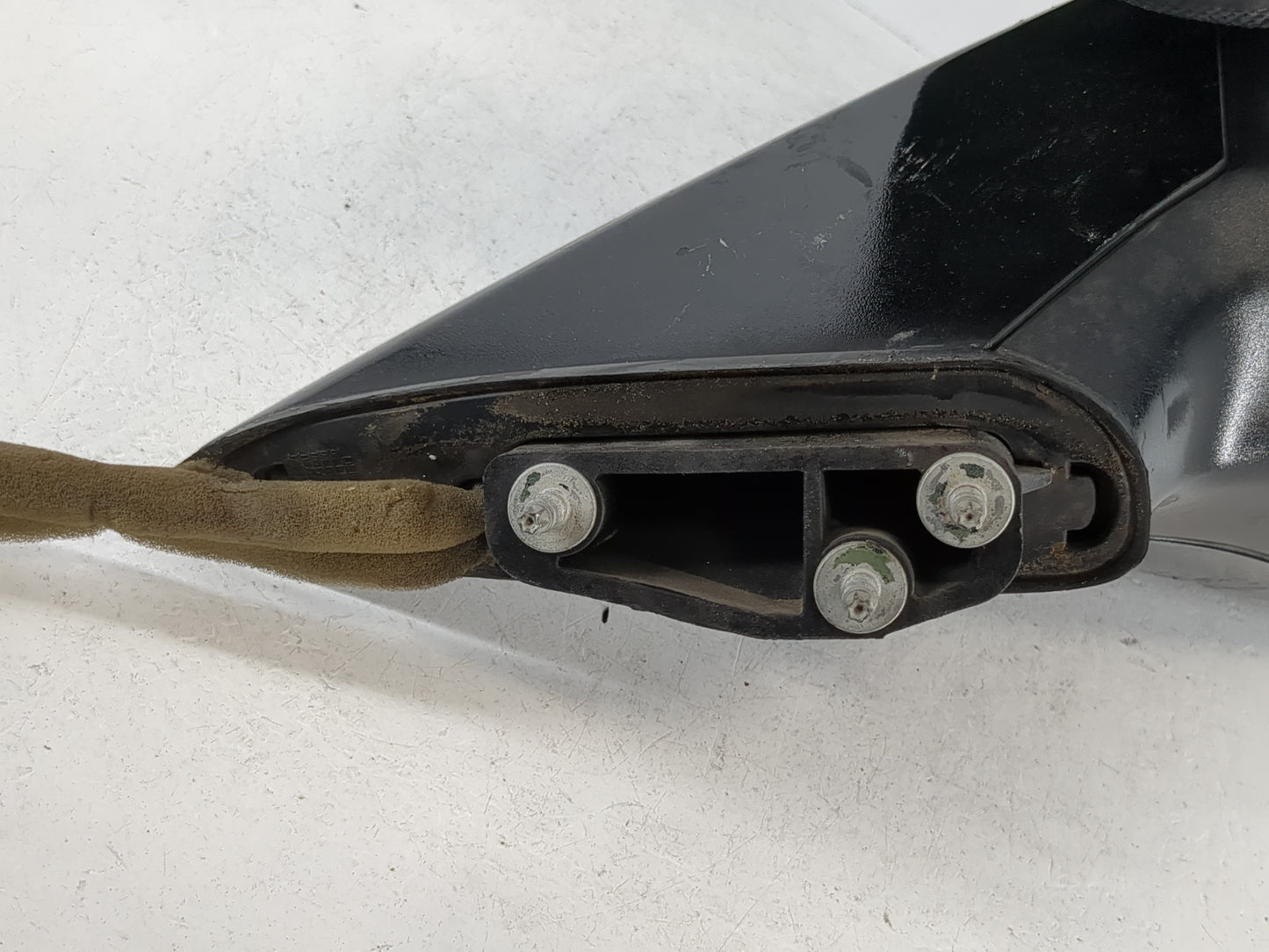 2010-2015 Chevrolet Camaro Passenger Side View Mirror - Right Door Mirror OEM Used - Oemusedautoparts1.com