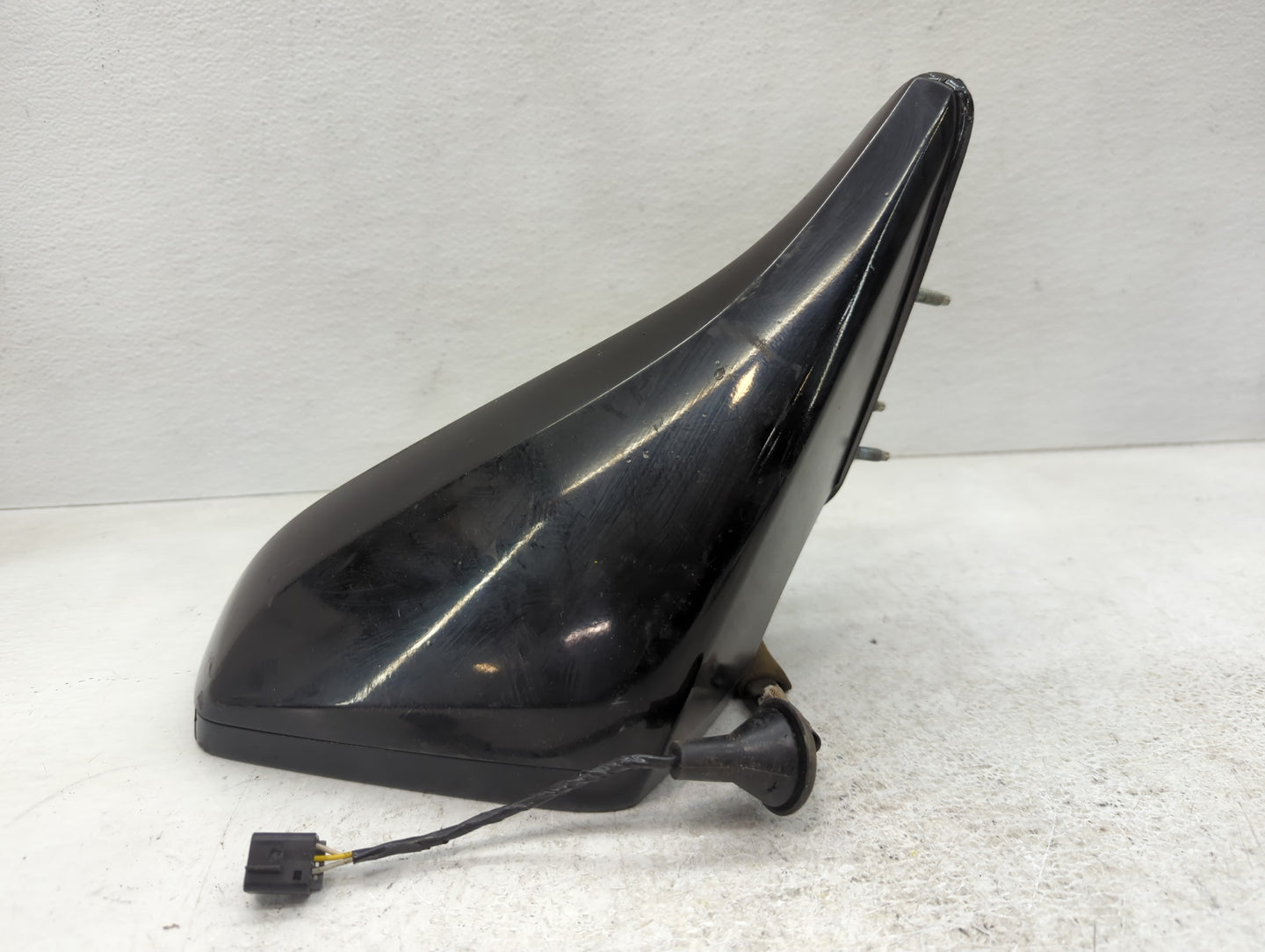 2010-2015 Chevrolet Camaro Driver Side View Mirror - Left Door Mirror OEM Used - Oemusedautoparts1.com