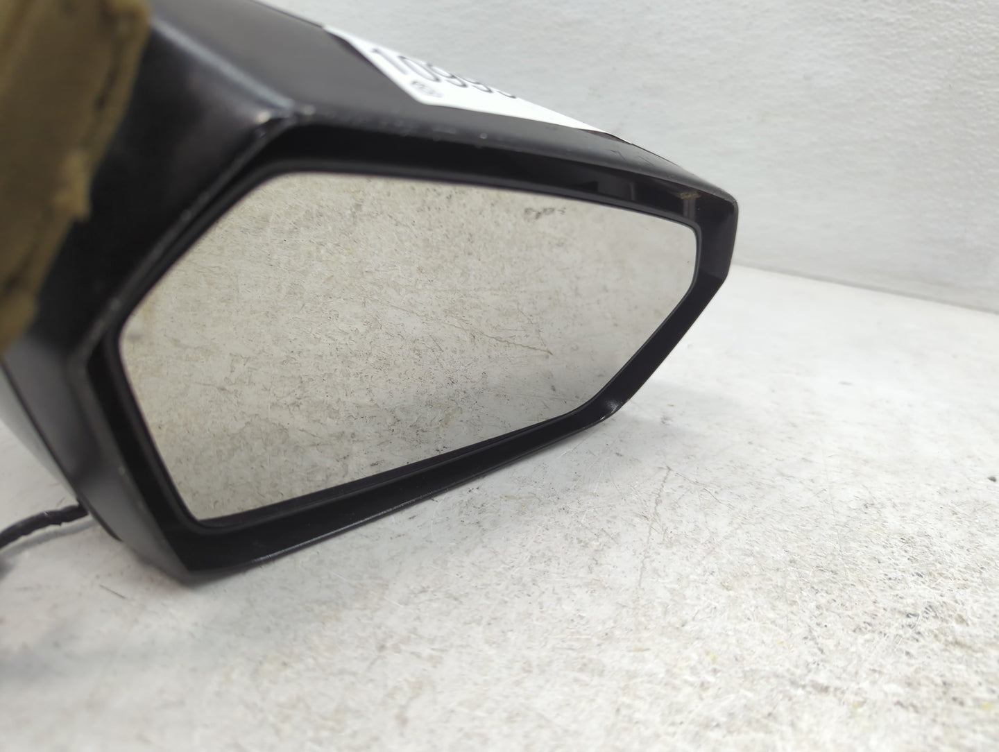 2010-2015 Chevrolet Camaro Driver Side View Mirror - Left Door Mirror OEM Used - Oemusedautoparts1.com