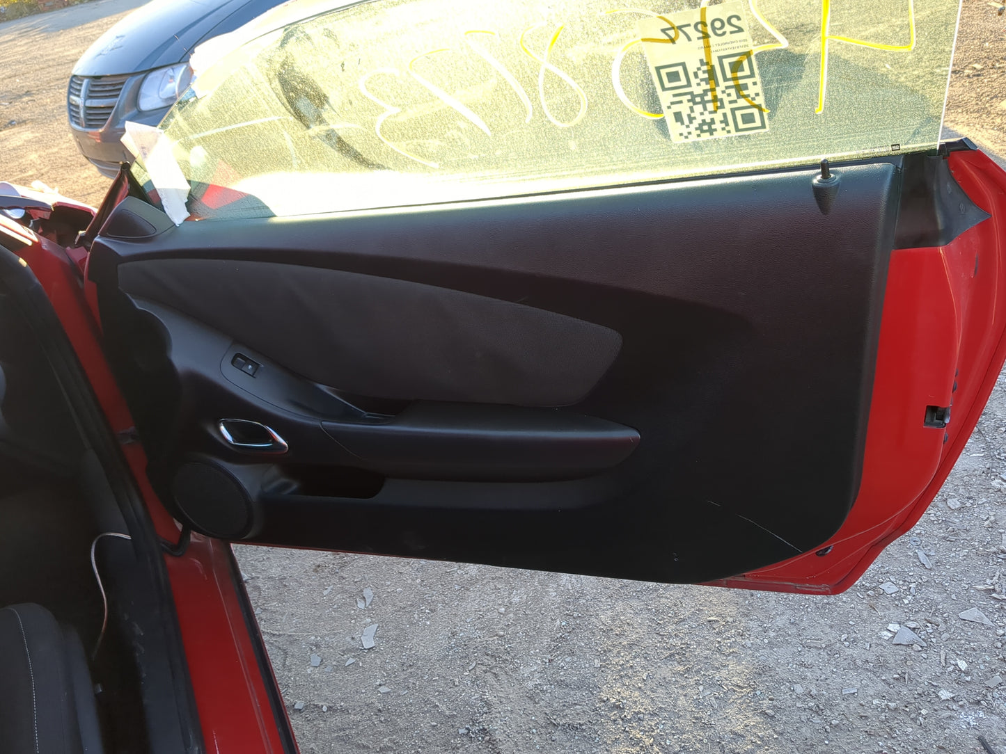 2010 Chevrolet Camaro Front Right Passenger Interior Door Panel Trim - Oemusedautoparts1.com