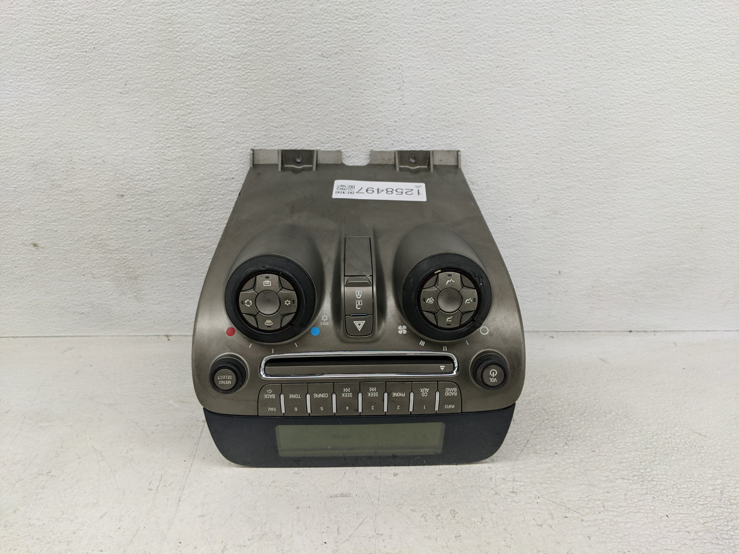 2010 Chevrolet Camaro Radio AM FM Cd Player Receiver Replacement P/N:14799006 20990311 Fits OEM Used Auto Parts - Oemusedaut