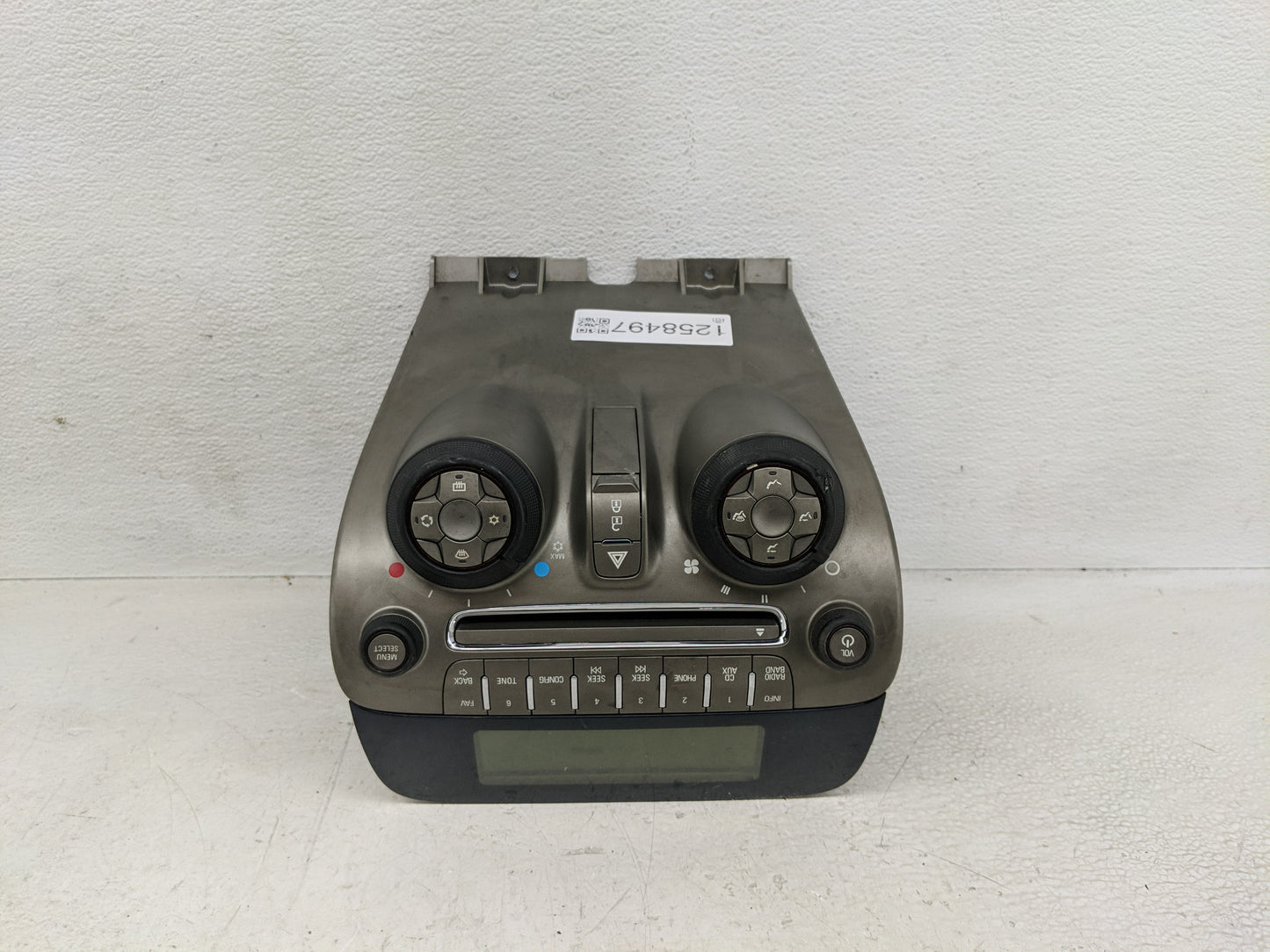 2010 Chevrolet Camaro Radio AM FM Cd Player Receiver Replacement P/N:14799006 20990311 Fits OEM Used Auto Parts - Oemusedaut