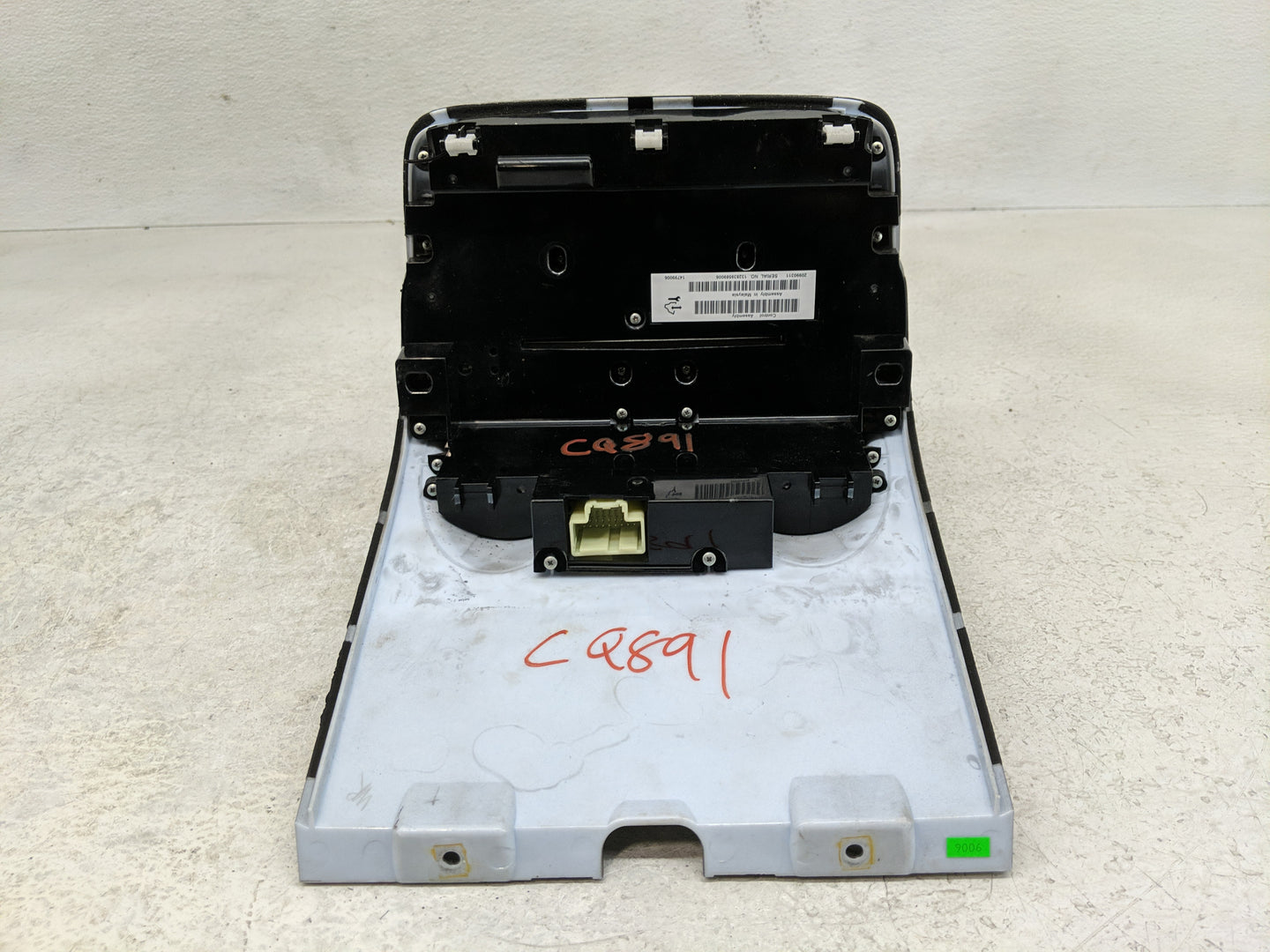 2010 Chevrolet Camaro Radio AM FM Cd Player Receiver Replacement P/N:14799006 20990311 Fits OEM Used Auto Parts - Oemusedaut