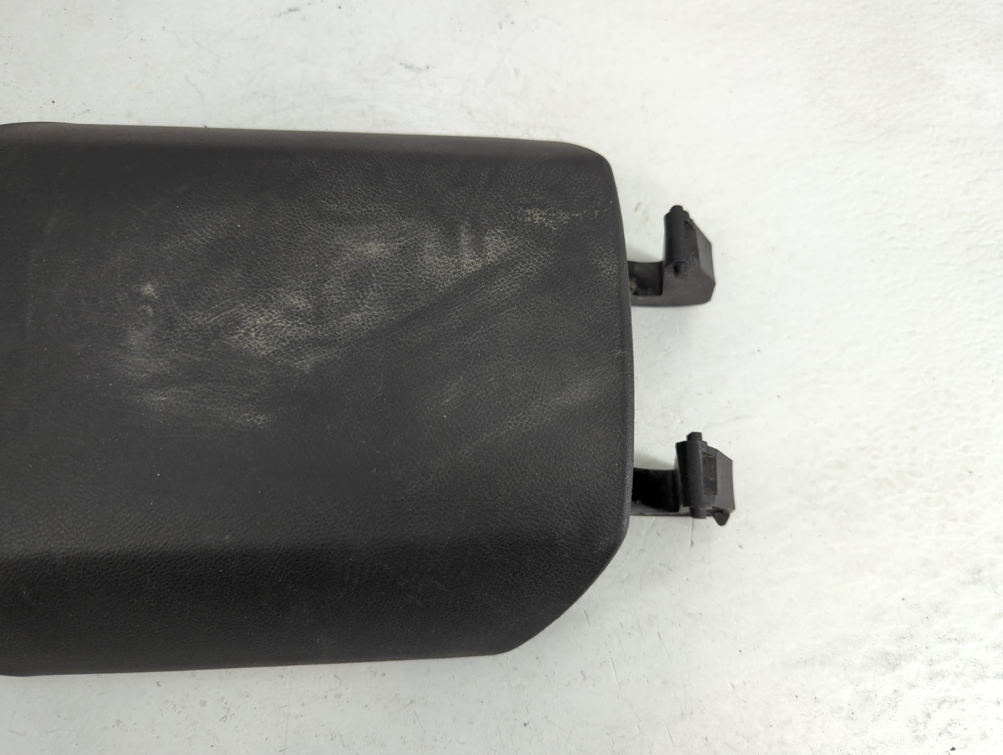 2010 Chevrolet Camaro Center Console Armrest Cover Lid Fits OEM Used Auto Parts - Oemusedautoparts1.com