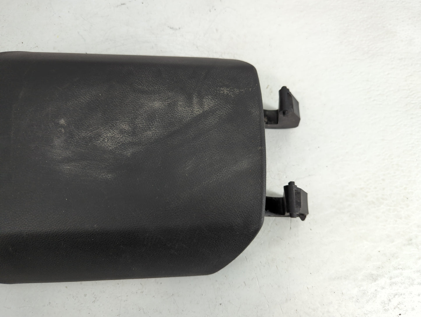 2010 Chevrolet Camaro Center Console Armrest Cover Lid Fits OEM Used Auto Parts - Oemusedautoparts1.com