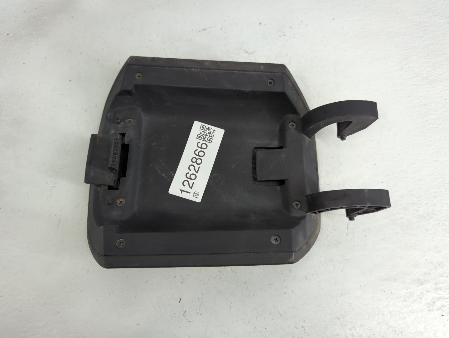 2010 Chevrolet Camaro Center Console Armrest Cover Lid Fits OEM Used Auto Parts - Oemusedautoparts1.com