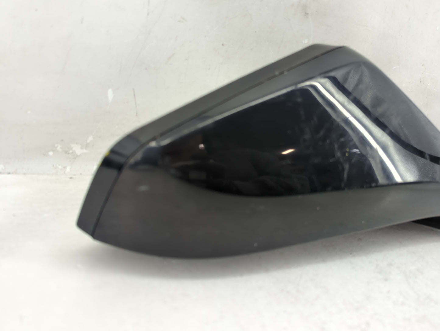 2010-2015 Chevrolet Camaro Passenger Side View Mirror - Right Door Mirror OEM Used - Oemusedautoparts1.com