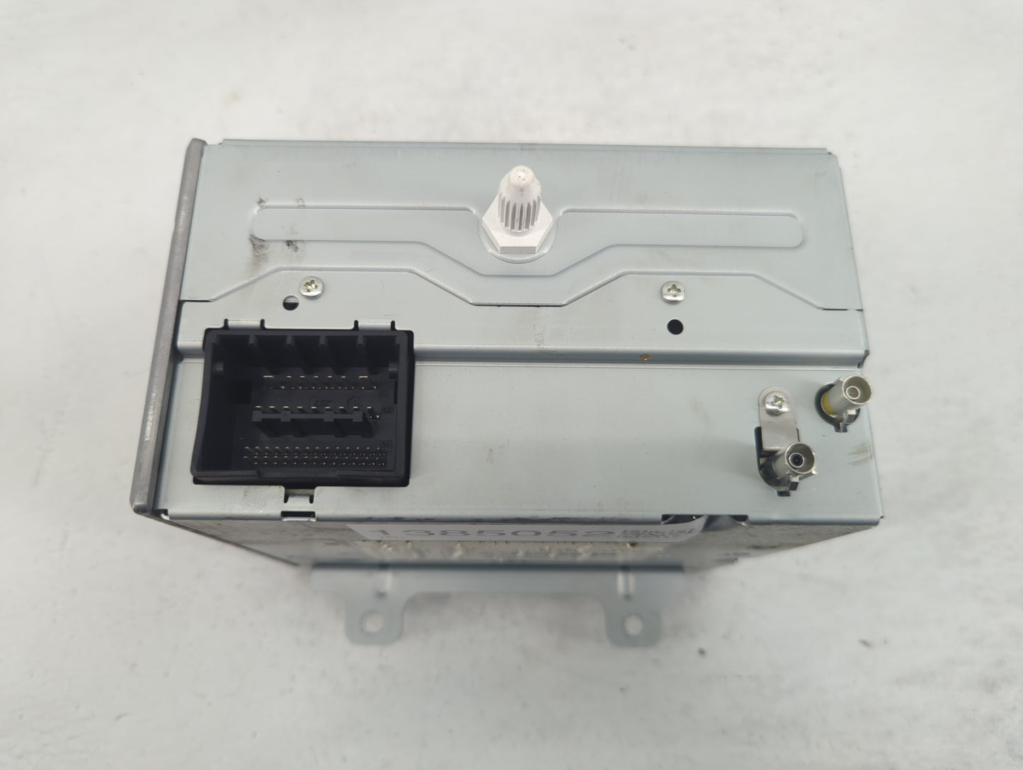 2010 Chevrolet Camaro Radio AM FM Cd Player Receiver Replacement P/N:20854719 Fits Fits 2011 OEM Used Auto Parts - Oemusedau