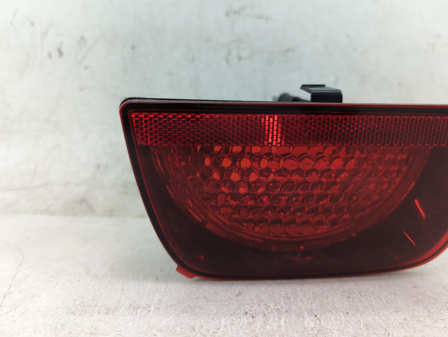 2010-2013 Chevrolet Camaro Tail Light Assembly Driver Left OEM P/N:92212647 Fits Fits 2010 2011 2012 2013 OEM Used Auto Part