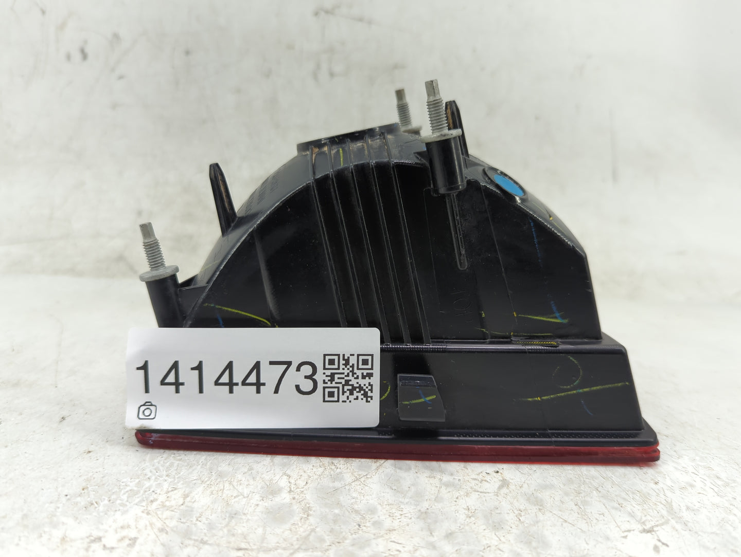 2010-2013 Chevrolet Camaro Tail Light Assembly Driver Left OEM P/N:92212647 Fits Fits 2010 2011 2012 2013 OEM Used Auto Part