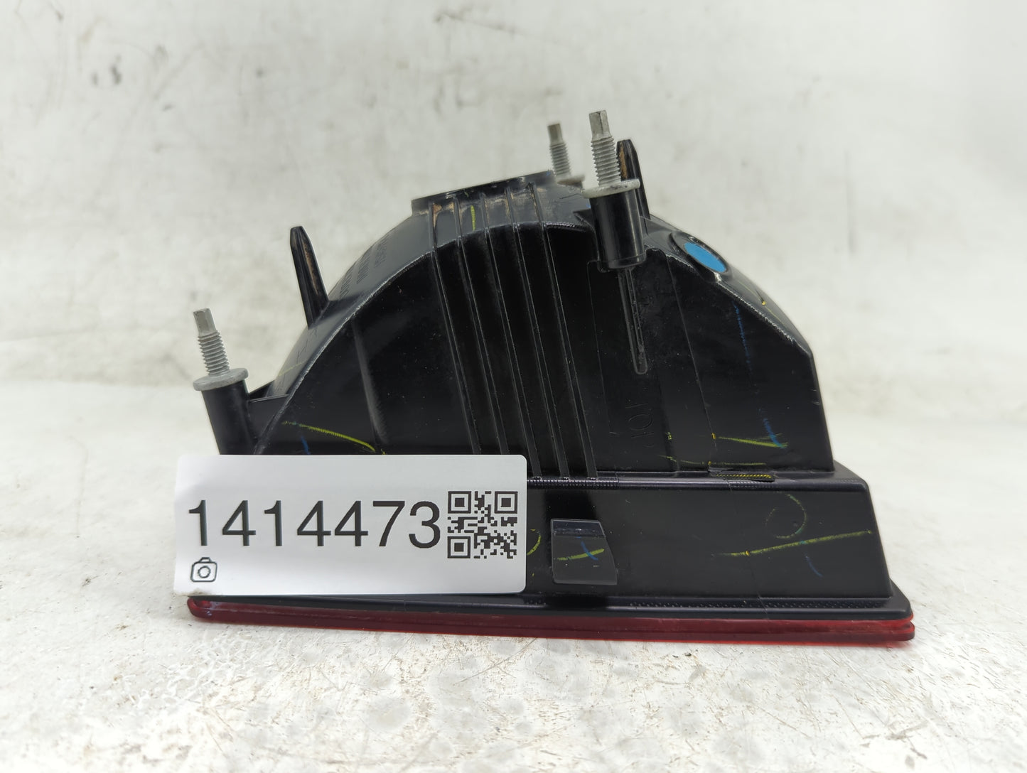 2010-2013 Chevrolet Camaro Tail Light Assembly Driver Left OEM P/N:92212647 Fits Fits 2010 2011 2012 2013 OEM Used Auto Part