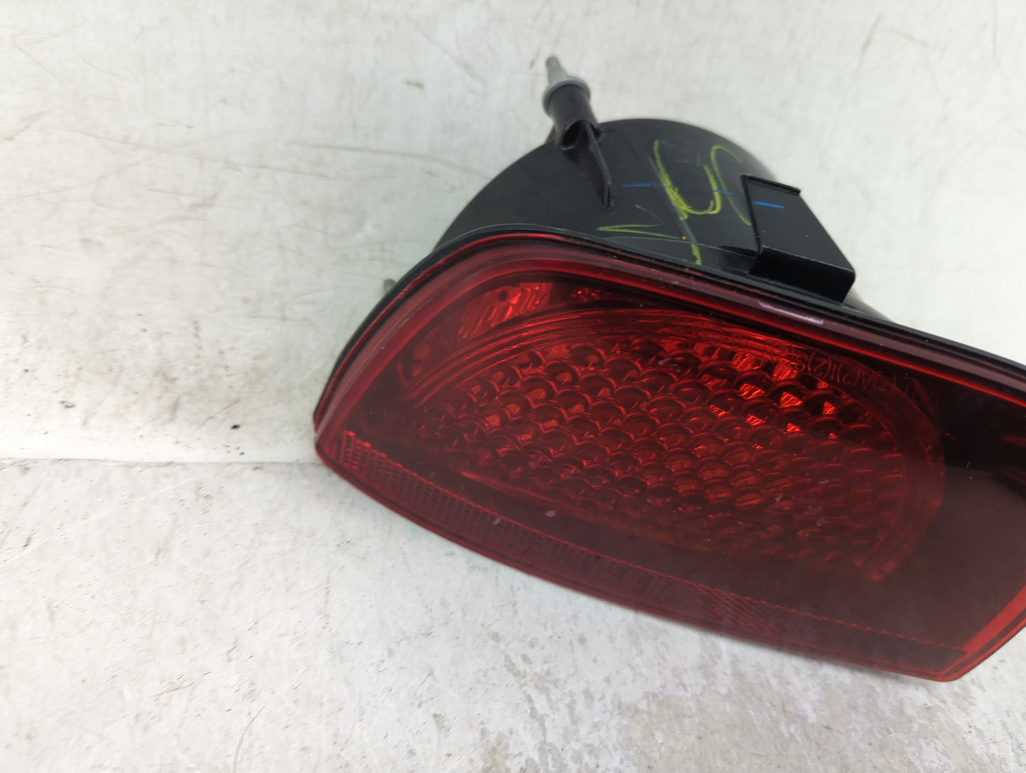2010-2013 Chevrolet Camaro Tail Light Assembly Passenger Right OEM Fits Fits 2010 2011 2012 2013 OEM Used Auto Parts - Oemus