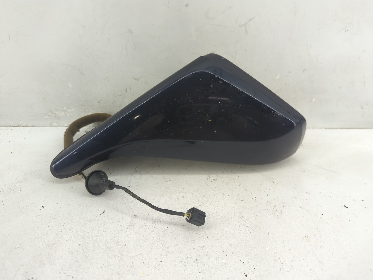 2010-2015 Chevrolet Camaro Driver Side View Mirror - Left Door Mirror OEM Used - Oemusedautoparts1.com