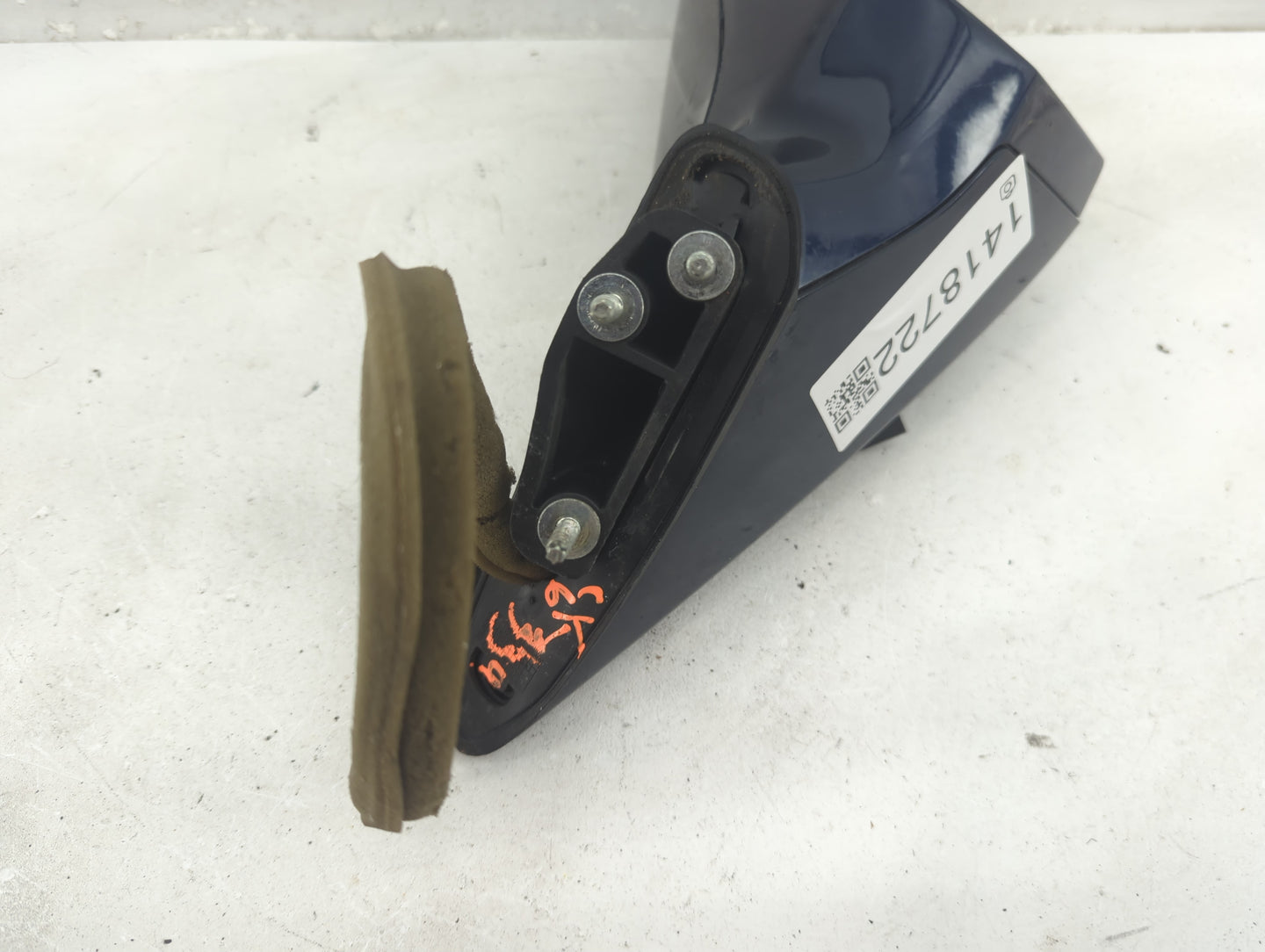 2010-2015 Chevrolet Camaro Driver Side View Mirror - Left Door Mirror OEM Used - Oemusedautoparts1.com