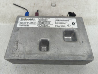 compare product 2010 Chevrolet Camaro Radio AM FM Cd Player Receiver Replacement P/N:20842731 Fits Fits 2011 OEM Used Auto Parts