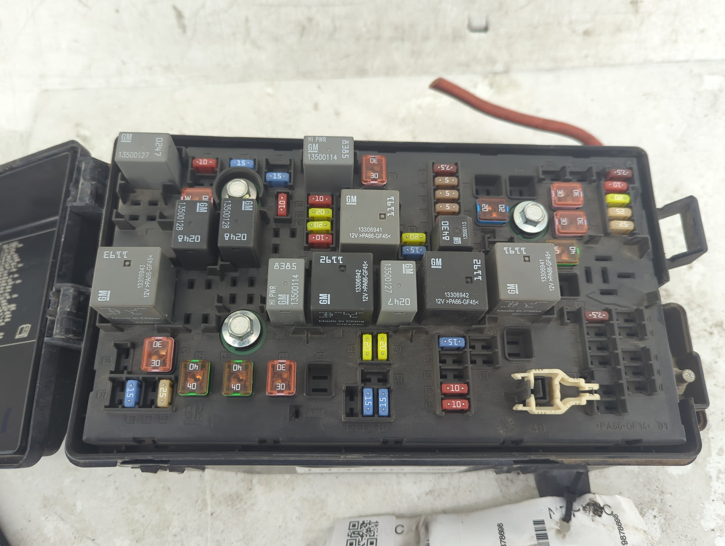 2010-2011 Chevrolet Camaro Fusebox Fuse Box Panel Relay Module P/N:13500114 13500127, 13500128, 13306941 Fits Fits 2010 2011