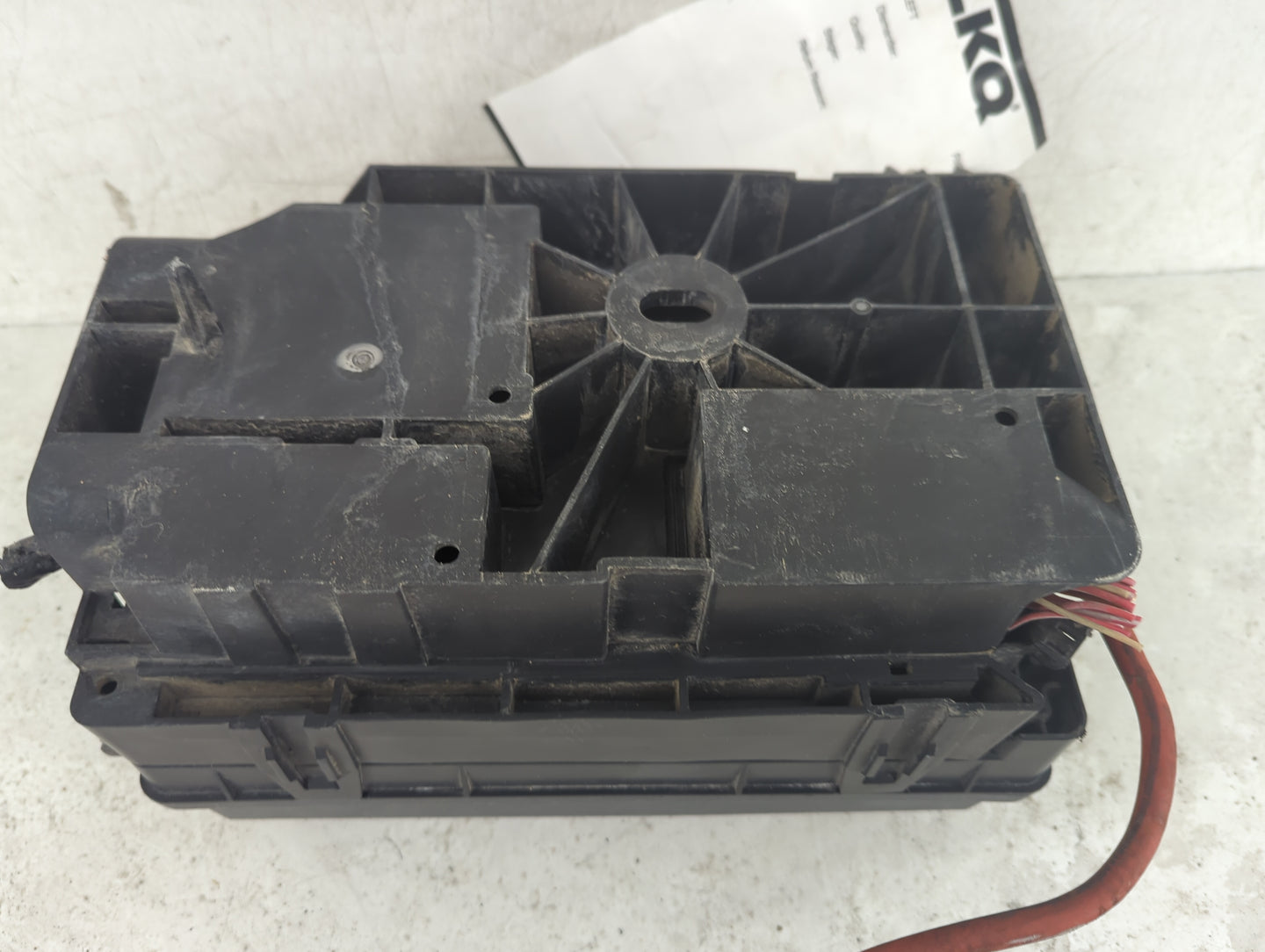 2010-2011 Chevrolet Camaro Fusebox Fuse Box Panel Relay Module P/N:13500114 13500127, 13500128, 13306941 Fits Fits 2010 2011